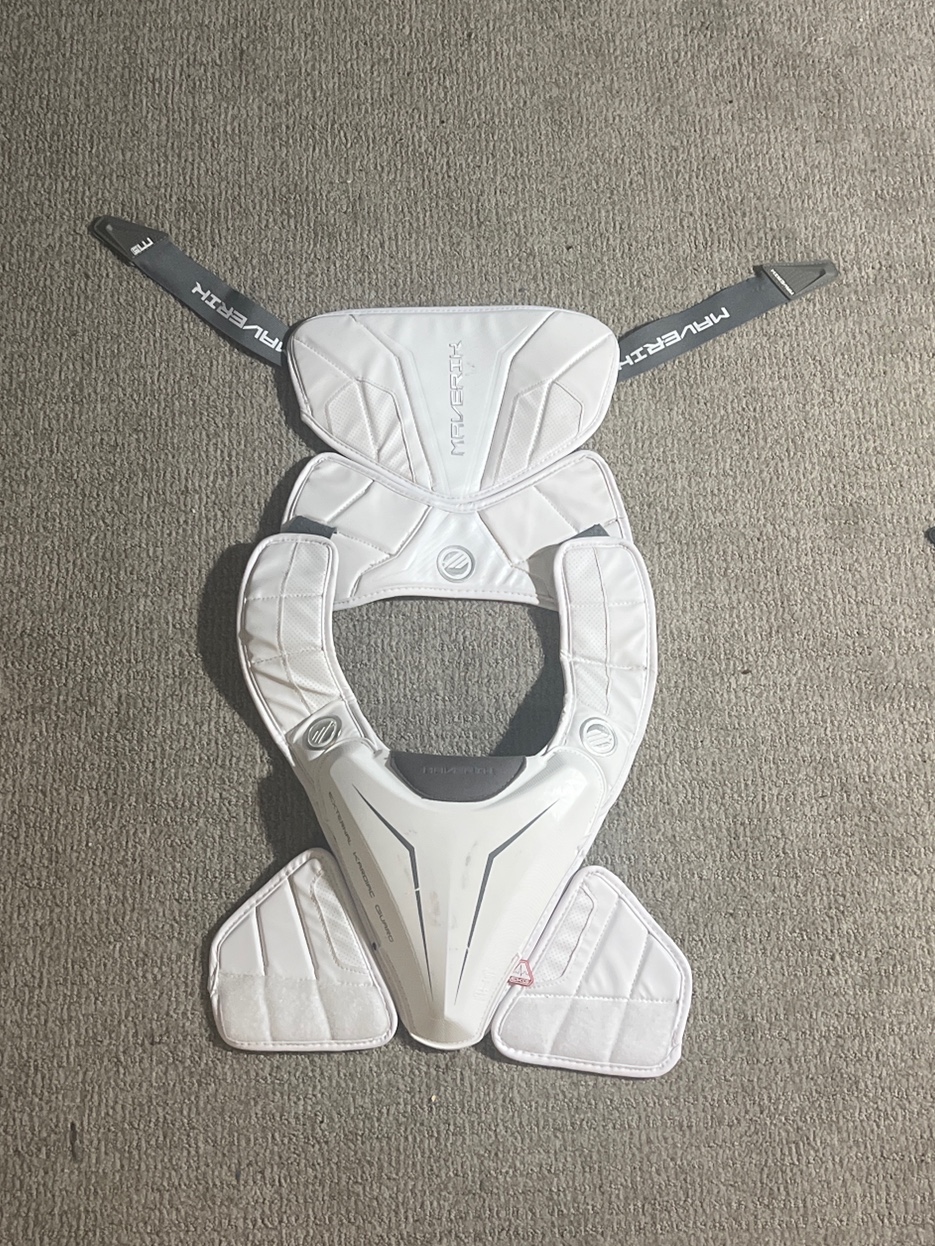 Adult Large Maverik MAX EKG Shoulder Pads SidelineSwap
