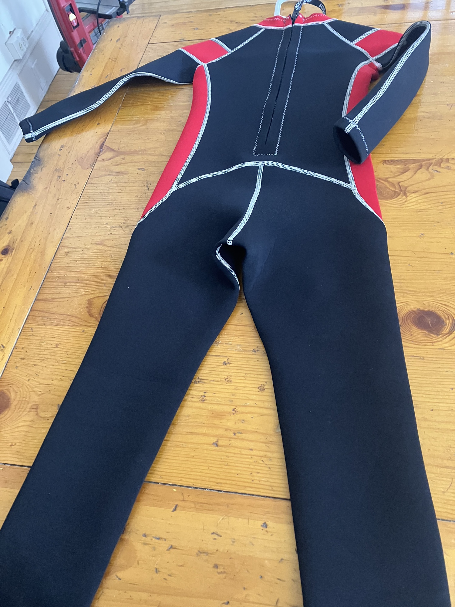 Ireenuo kids wetsuit SidelineSwap