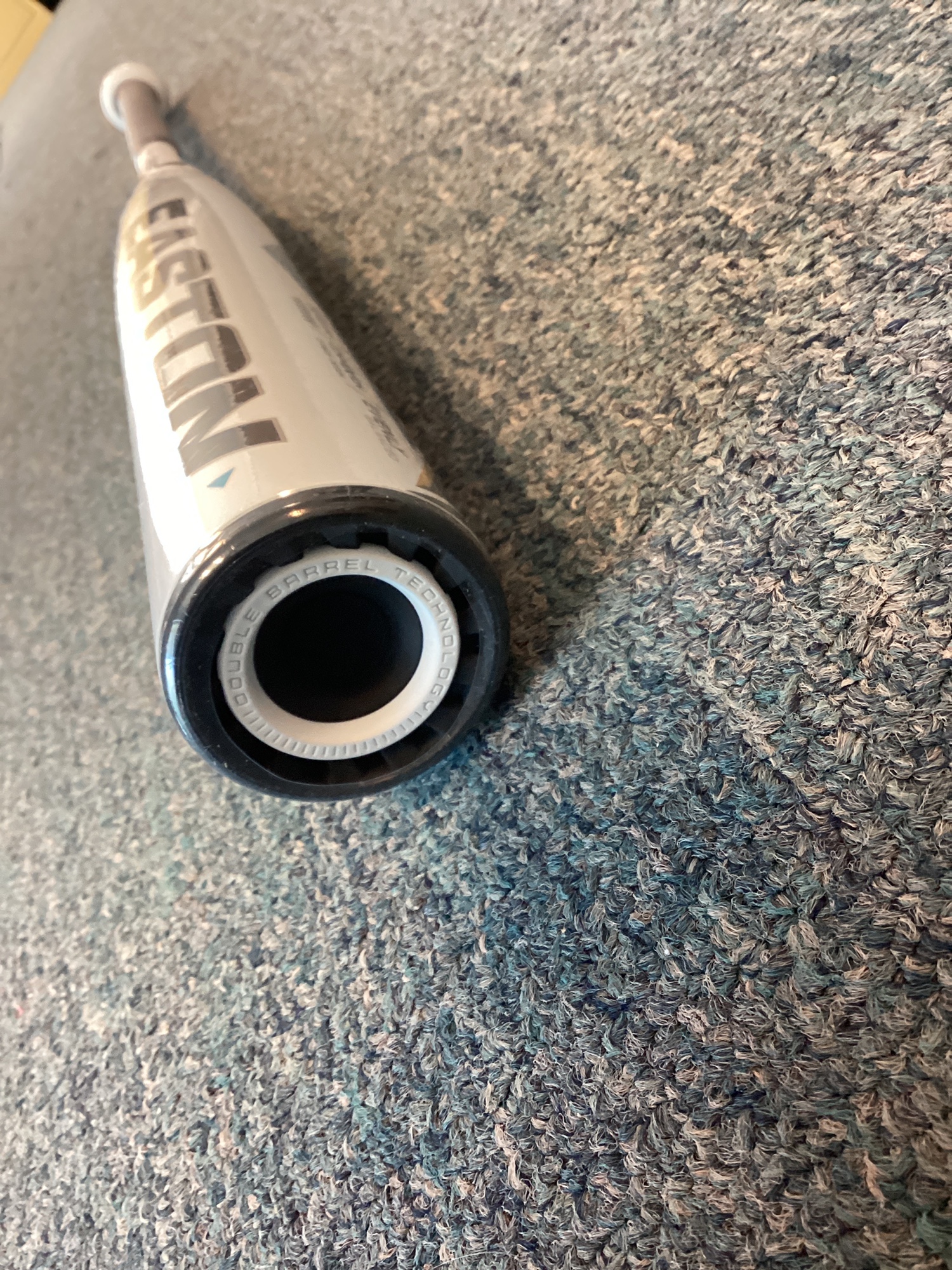 New 2022 Easton Ghost Double Barrel (10) 20 oz 30" Fastpitch Softball