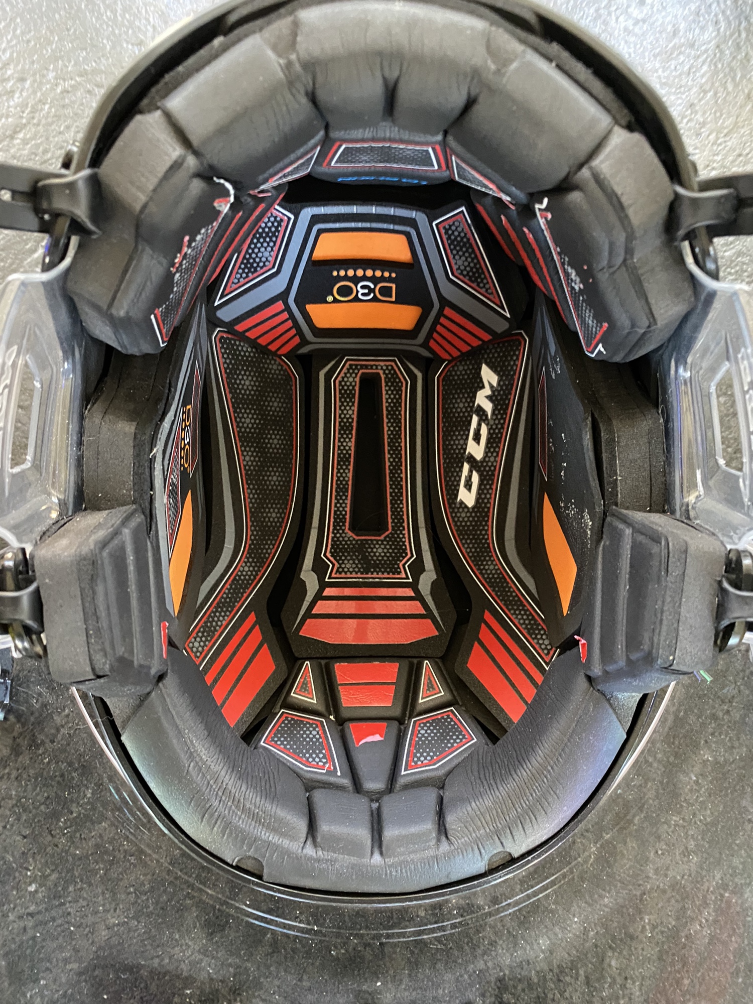 Used CCM FL500 Helmet SidelineSwap