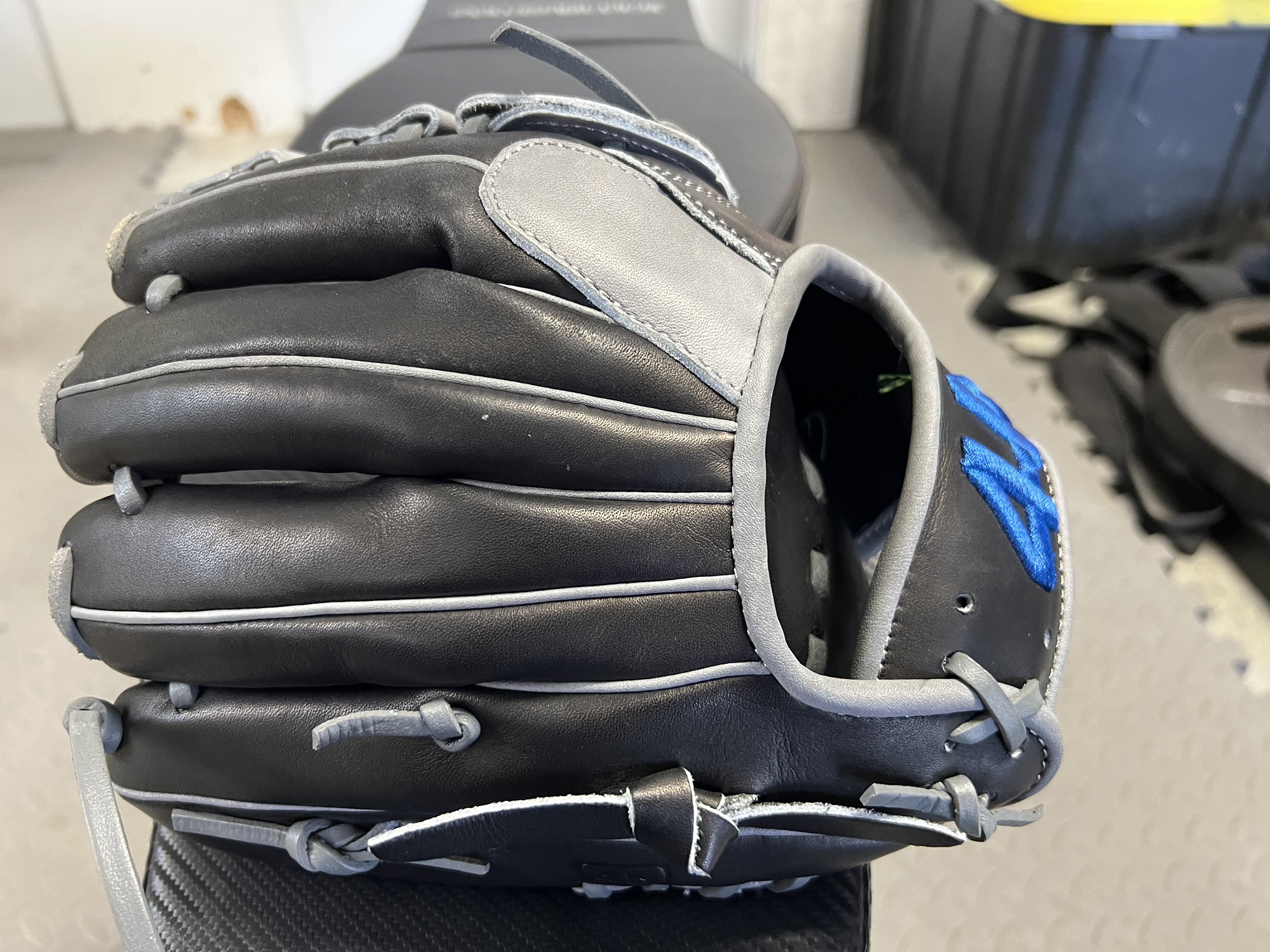 44 Pro Infielders glove for sale SidelineSwap