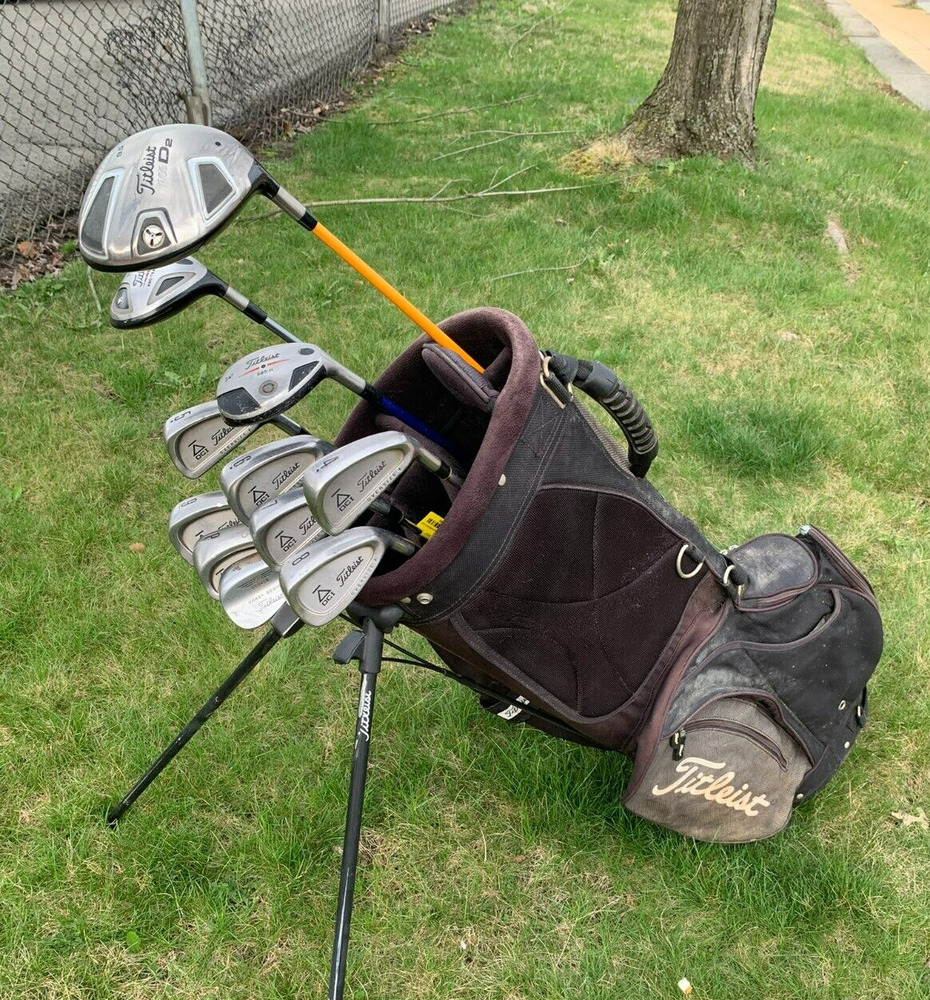 Complete Set of Titleist Golf Clubs + Stand Bag SidelineSwap