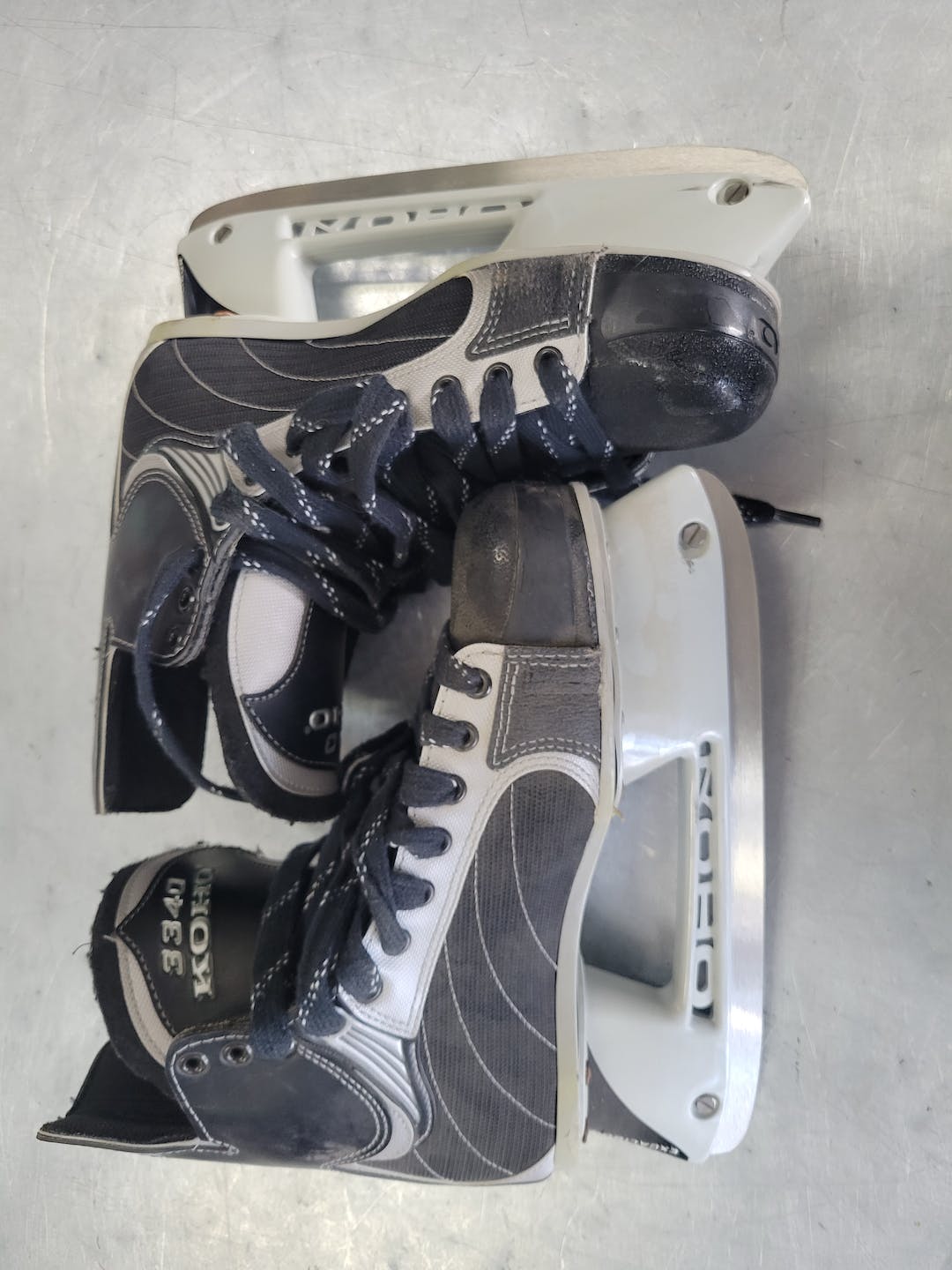 Used Koho 3340 Senior 9 Ice Hockey Skates SidelineSwap