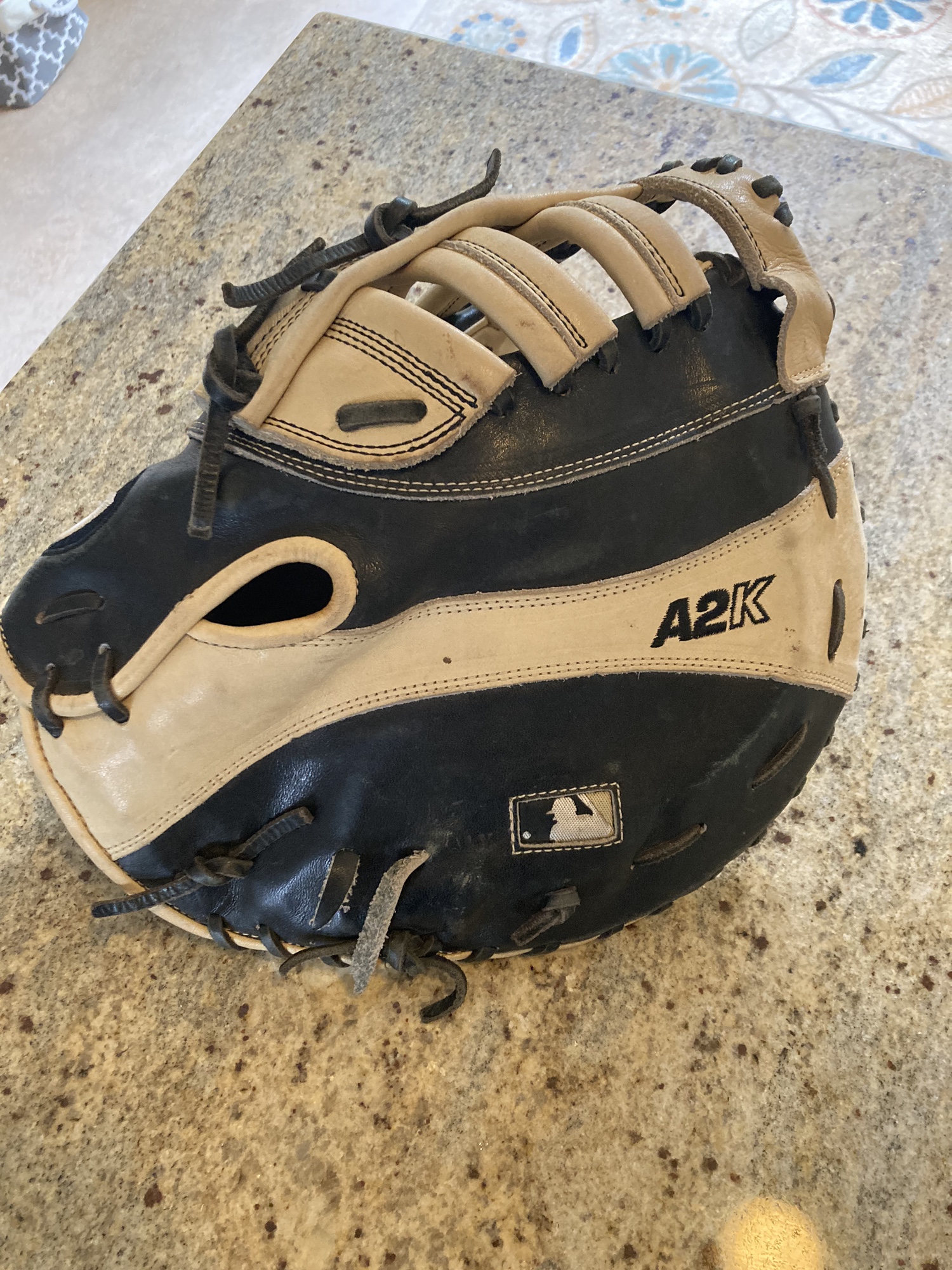 Left Hand Throw 12" A2K Baseball Glove SidelineSwap