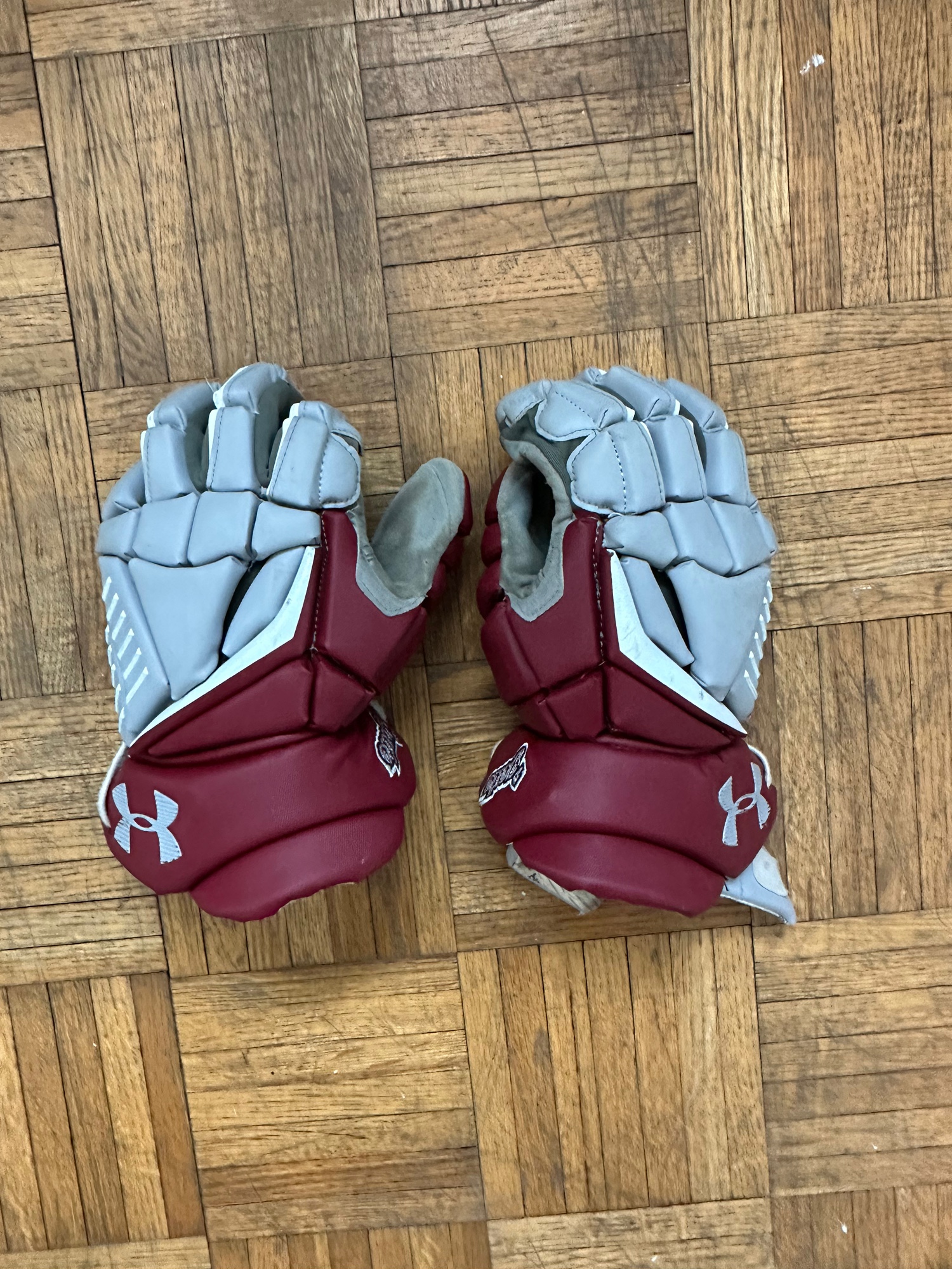 Team Issued Colgate Lacrosse Under Armour Engage 2 Gloves Away / Gray