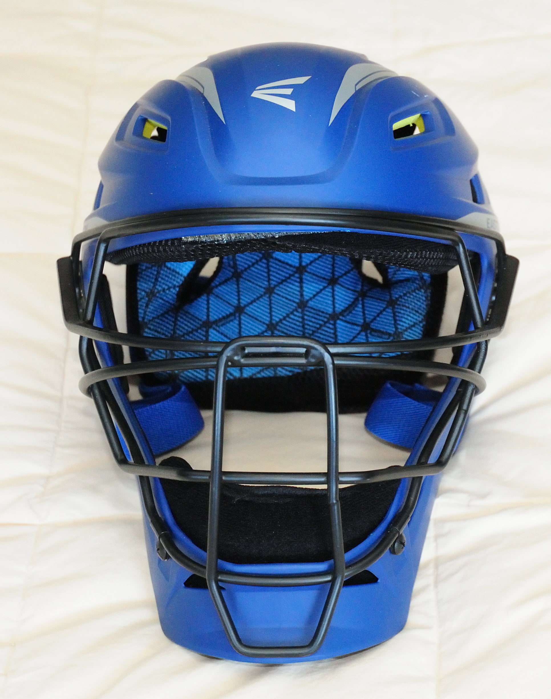 New Youth Easton Easton ProX Catchers Helmet Small Catcher's Mask