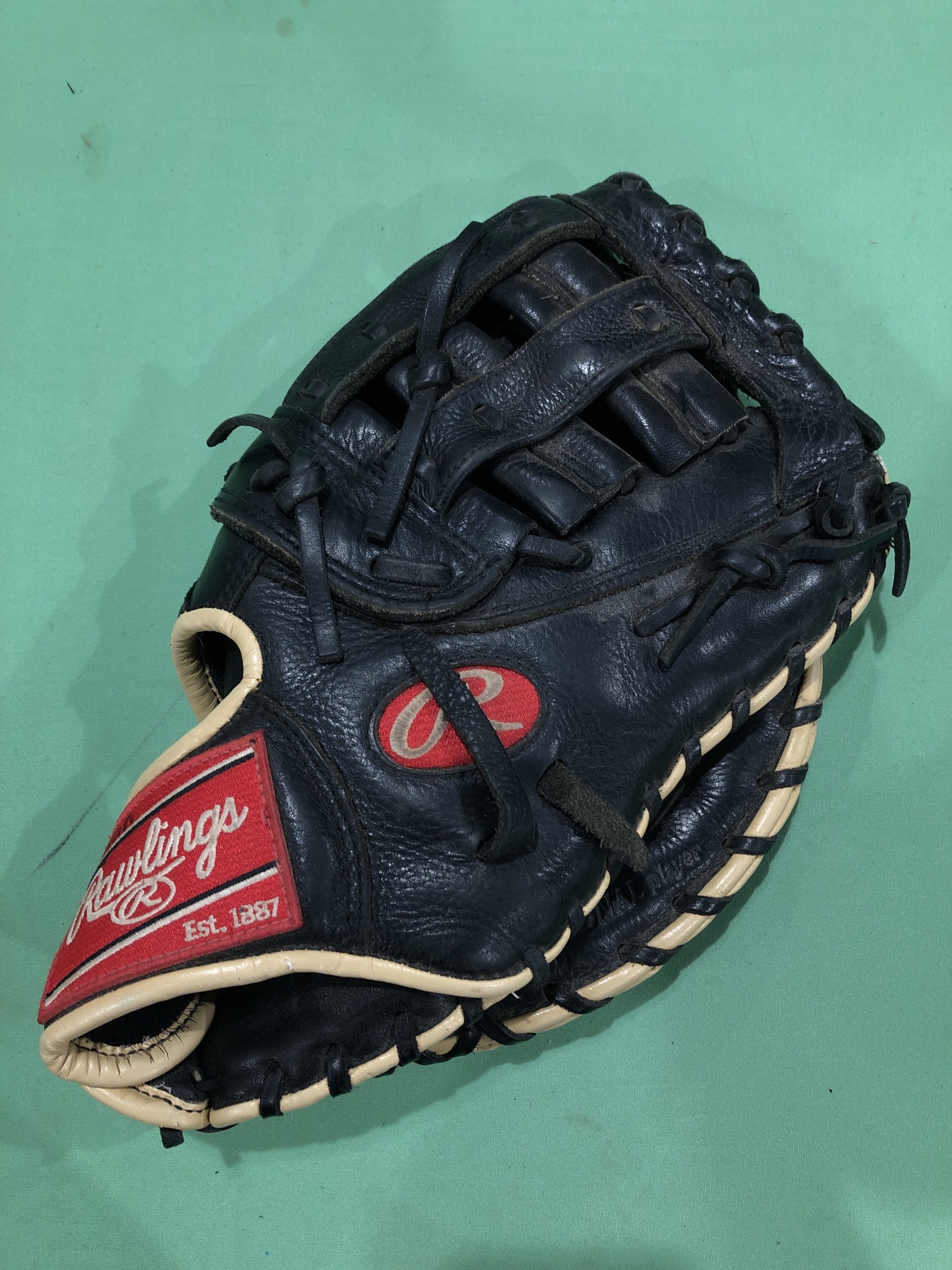 Used Rawlings Gamer Right Hand Throw First Base Baseball Glove 12
