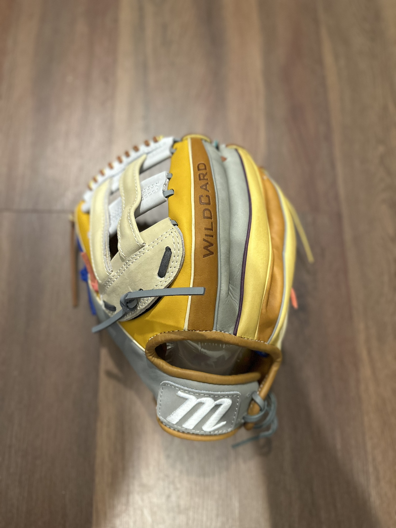 Marucci Wildcard Wild Card Outfield 12.5 Glove SidelineSwap