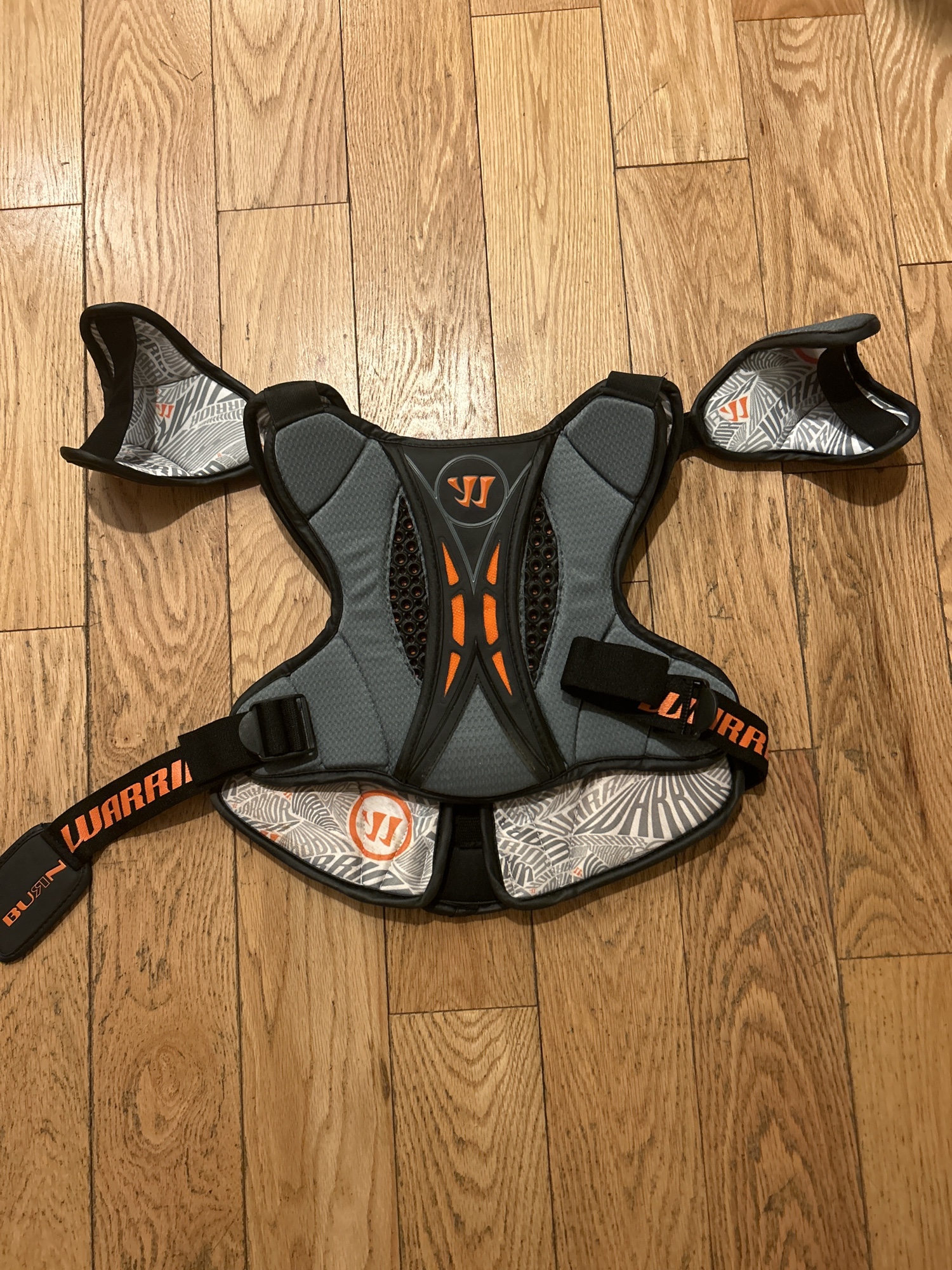 Adult Medium Warrior Burn Hitman Shoulder Pads SidelineSwap
