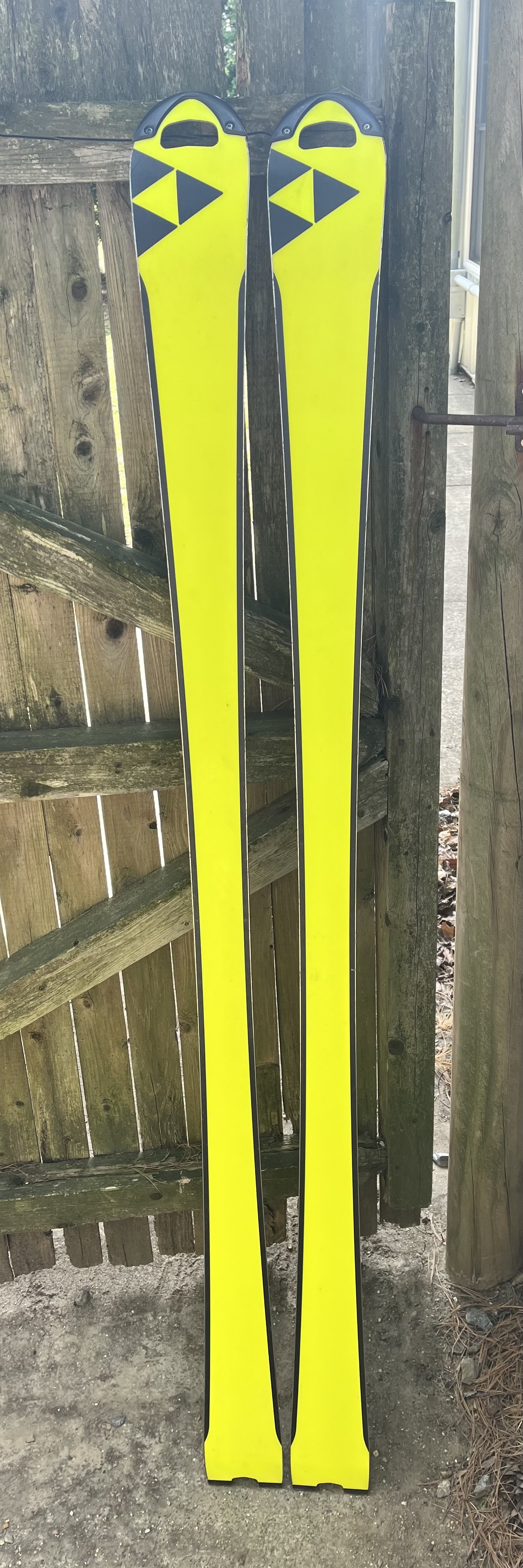 Fischer Word Cup 165 SL - Used 2022 | SidelineSwap | Buy and Sell