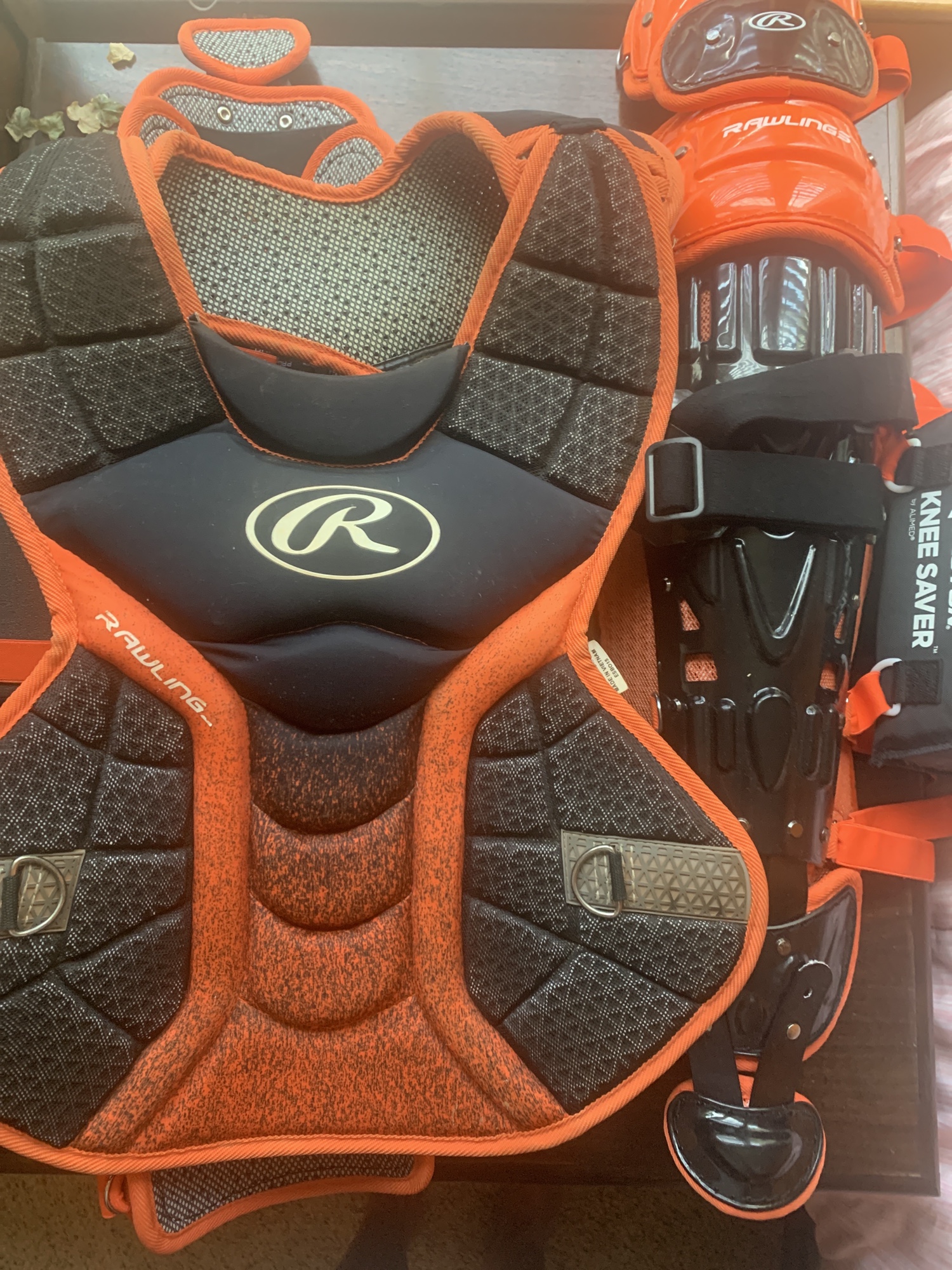 Rawlings Velo Adult Men’s Catchers Gear Set SidelineSwap