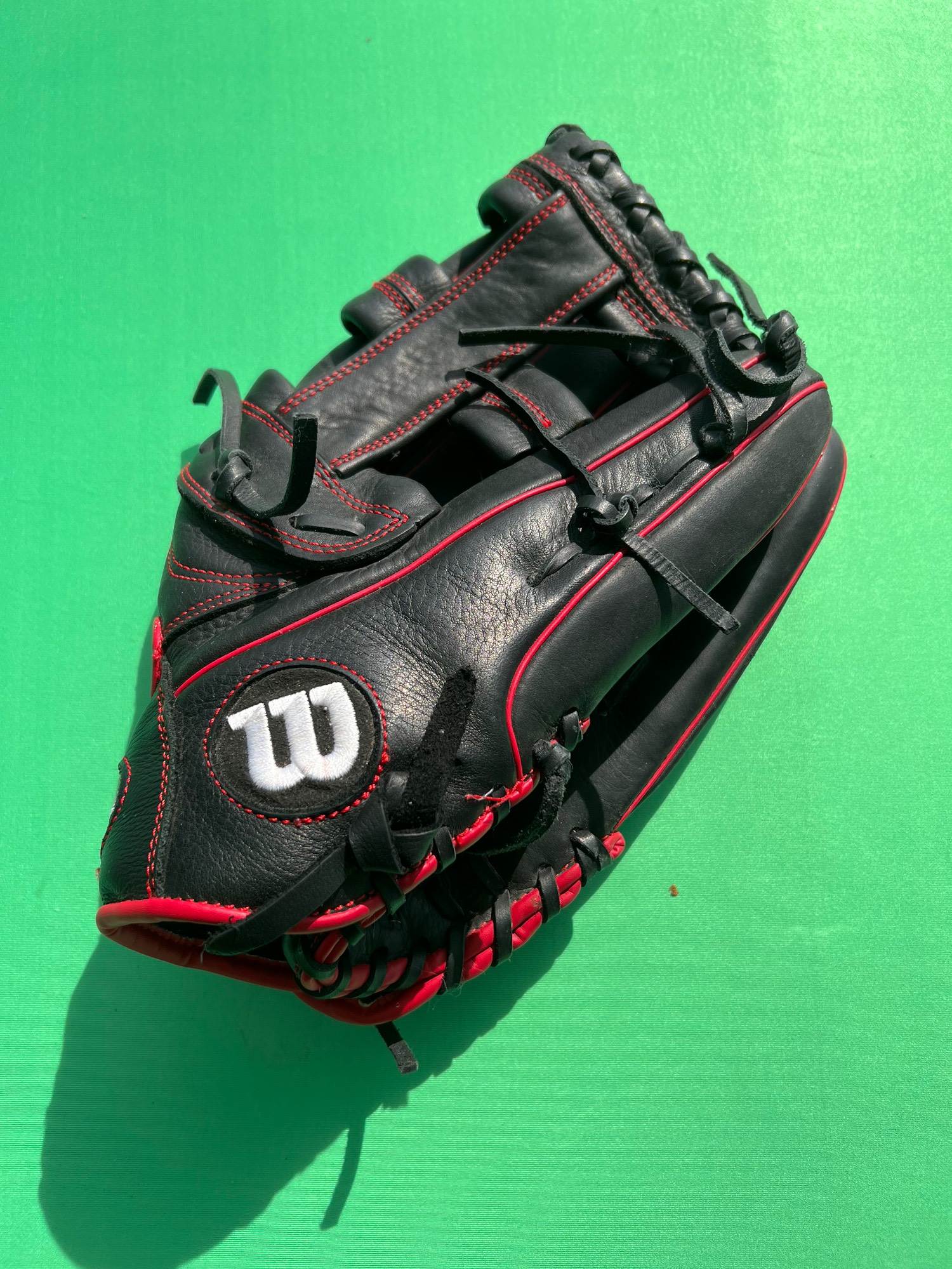 Dunhams Baseball Gloves - sfhomik