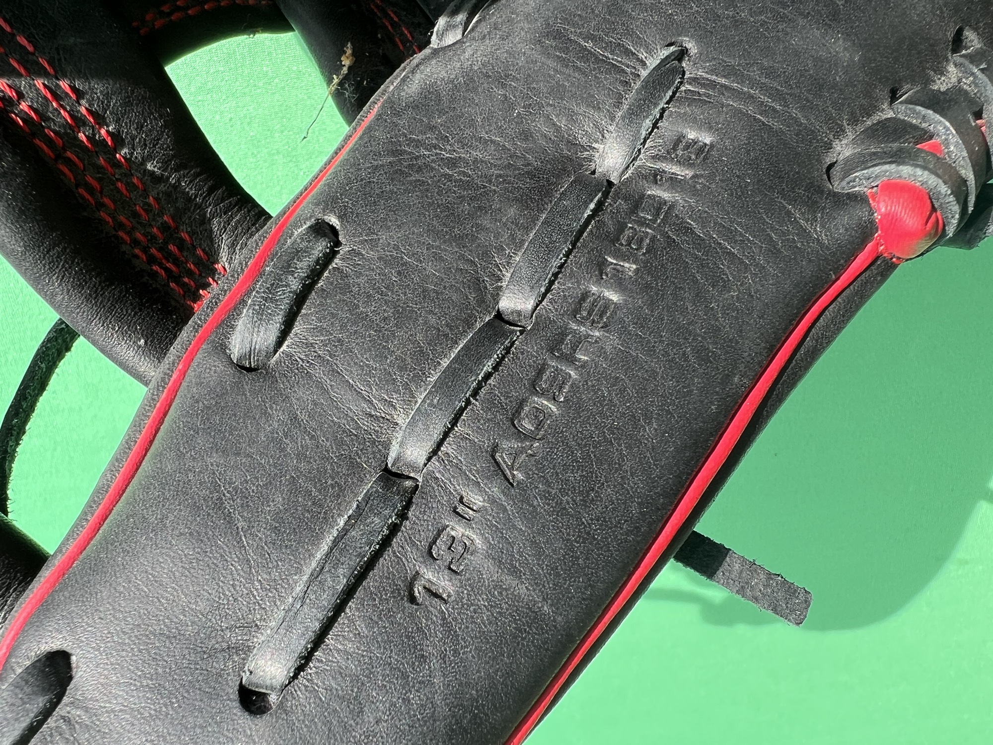 Used Wilson A950 Right Hand Throw Outfield Baseball Glove 13" SidelineSwap