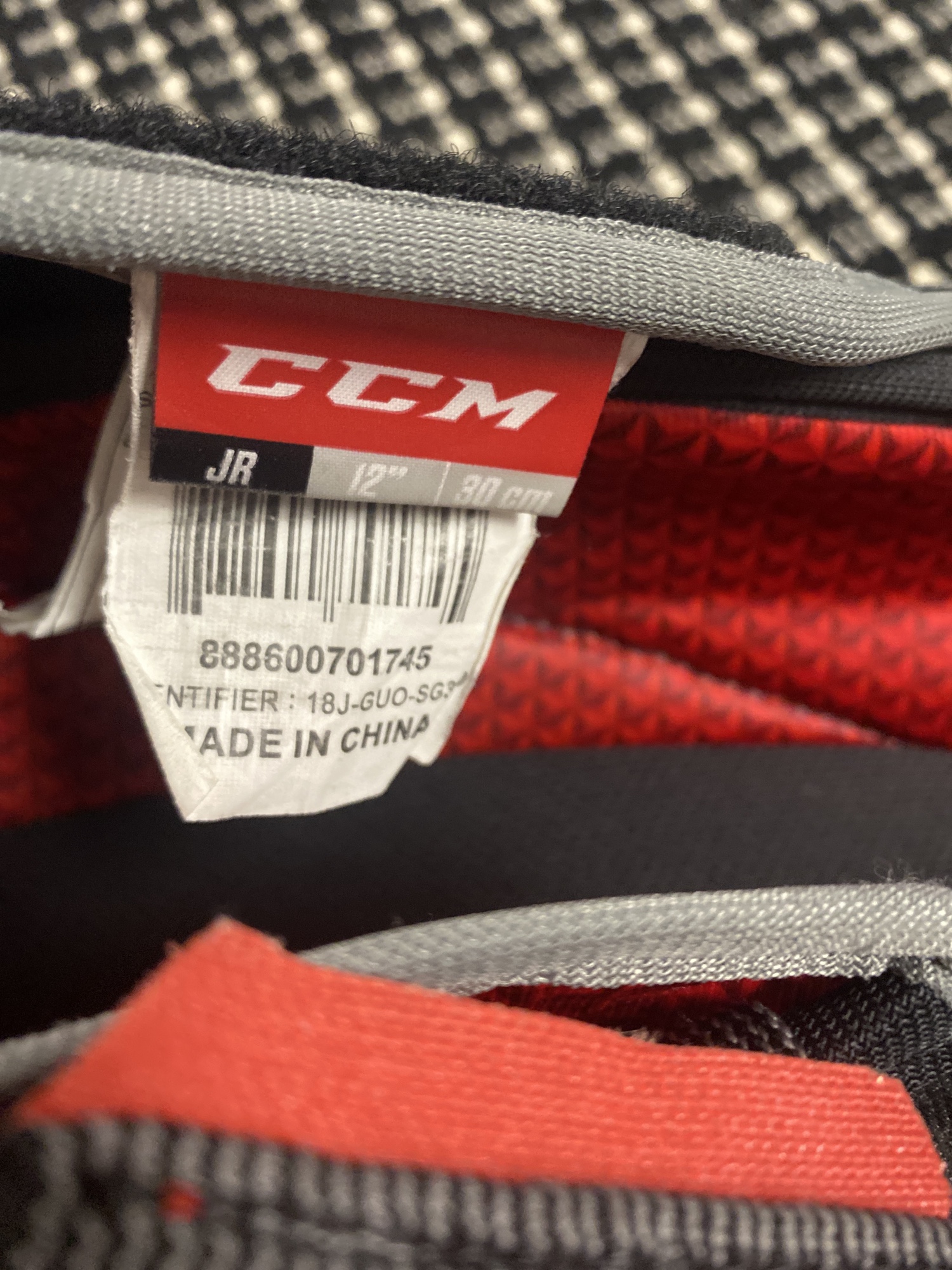 CCM JETSPEED FT390 HOCKEY SHIN GUARDS SidelineSwap