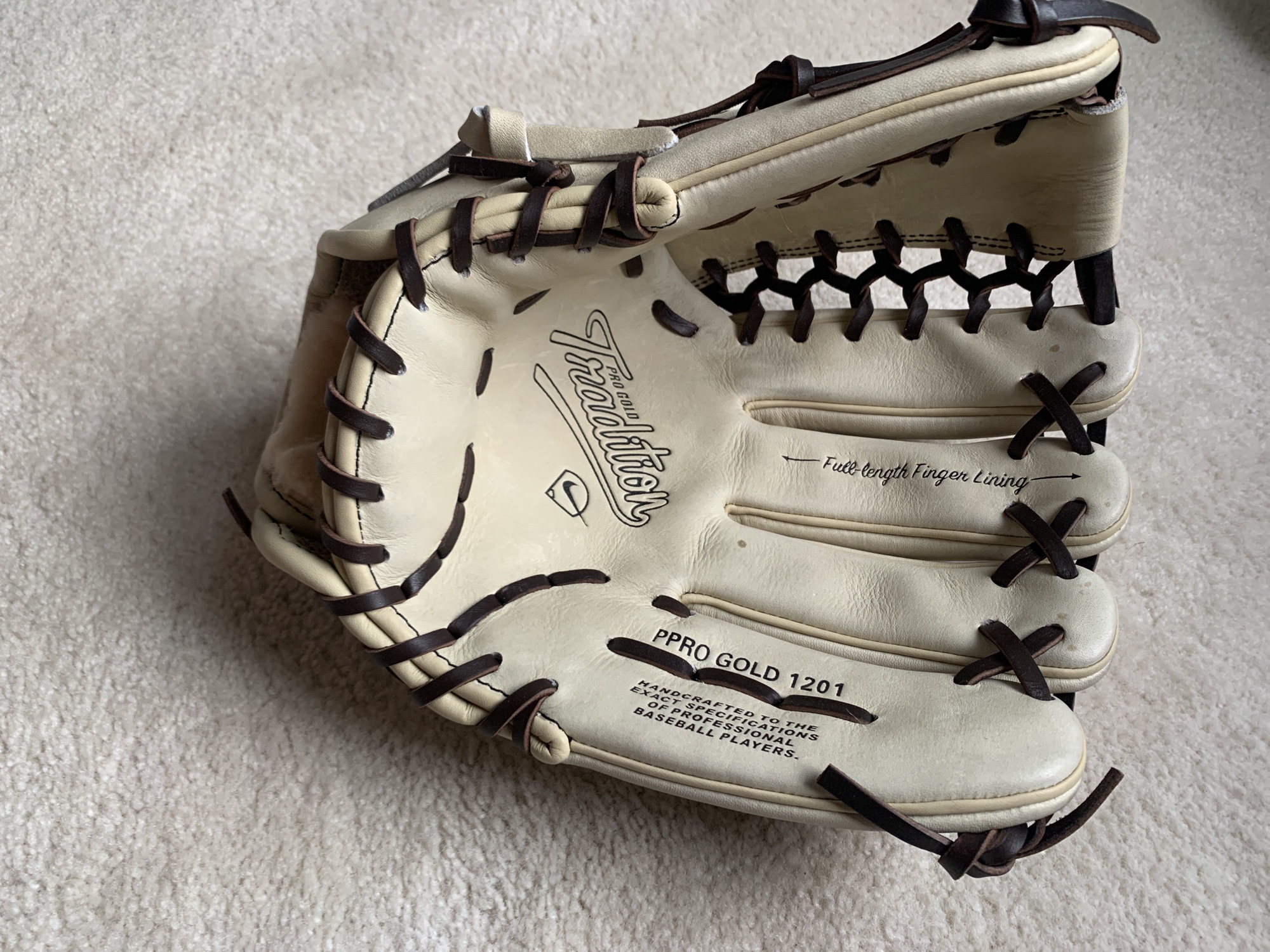 Nike Pro Gold 1201 Infield Glove SidelineSwap