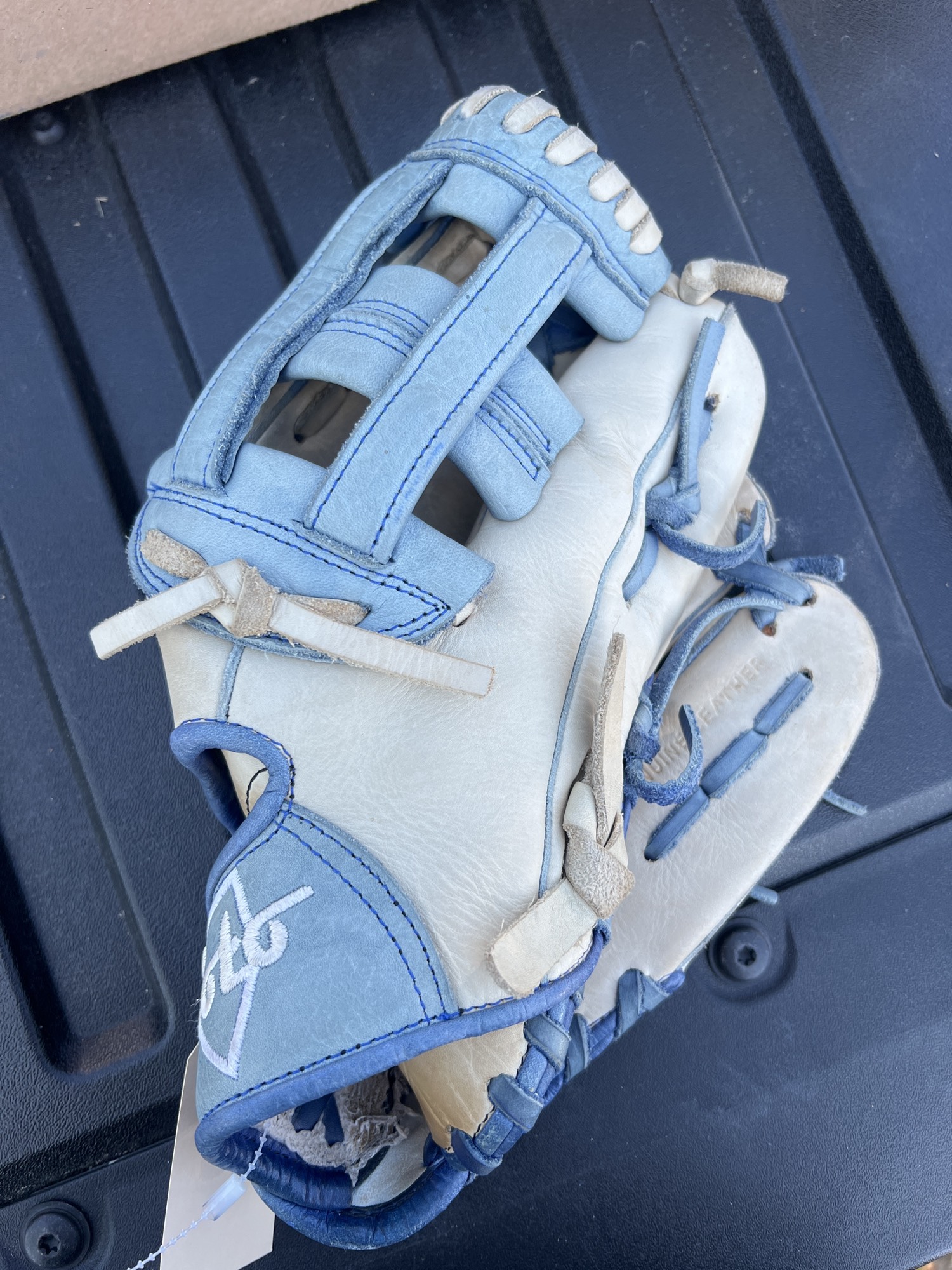 Used Soto Custom Right Hand Throw Baseball Glove 11.5" SidelineSwap