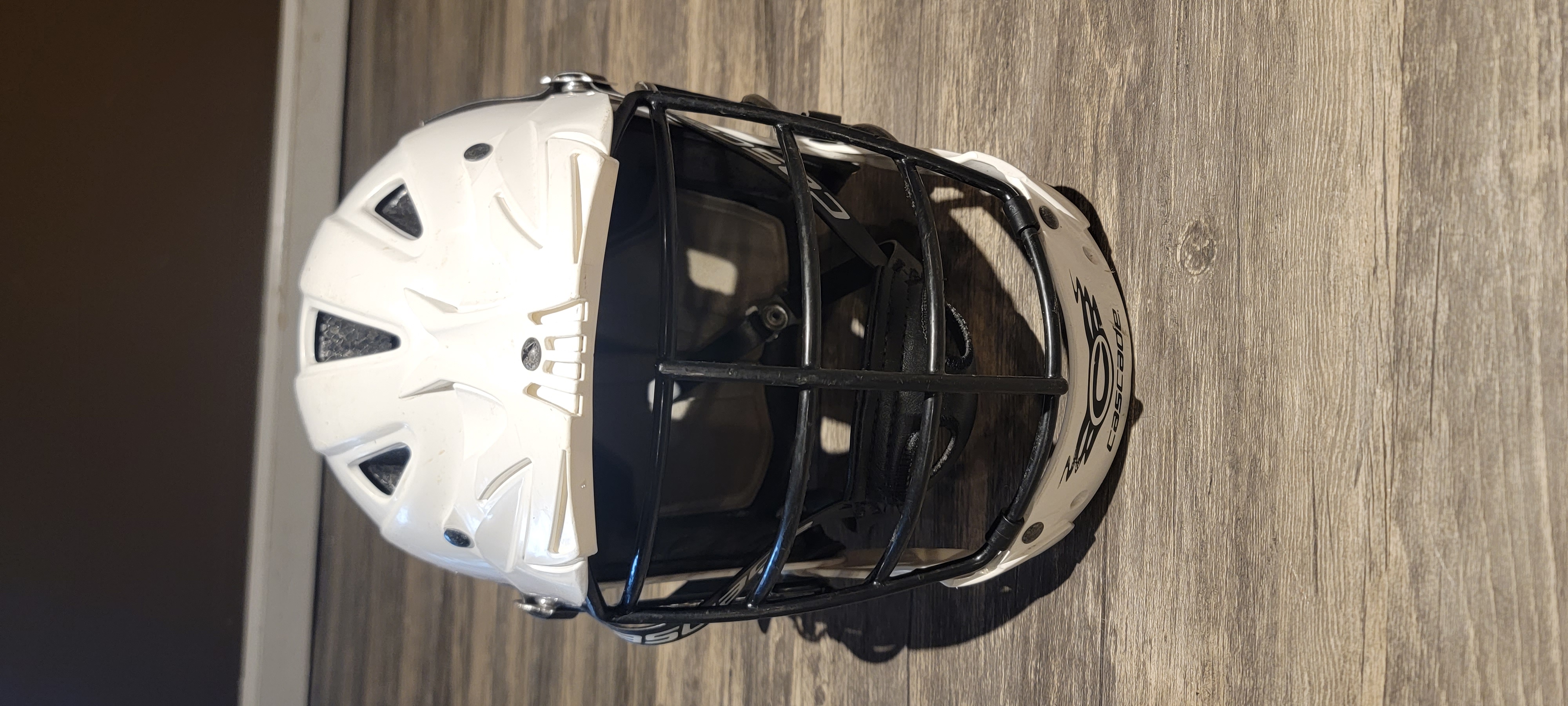 Used Player's Cascade R Helmet SidelineSwap
