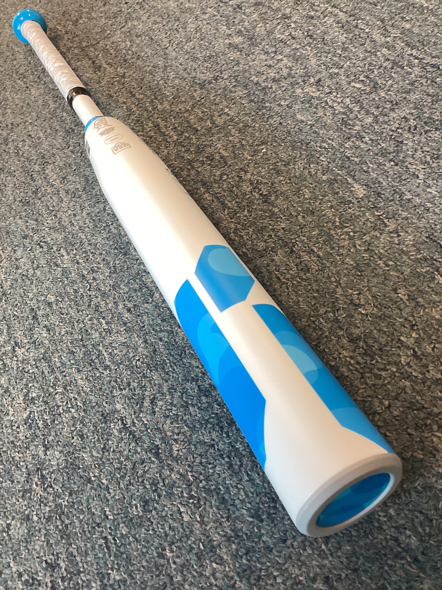 Used 2023 DeMarini Composite CF Bat (11) 19oz 30" Fastpitch Softball