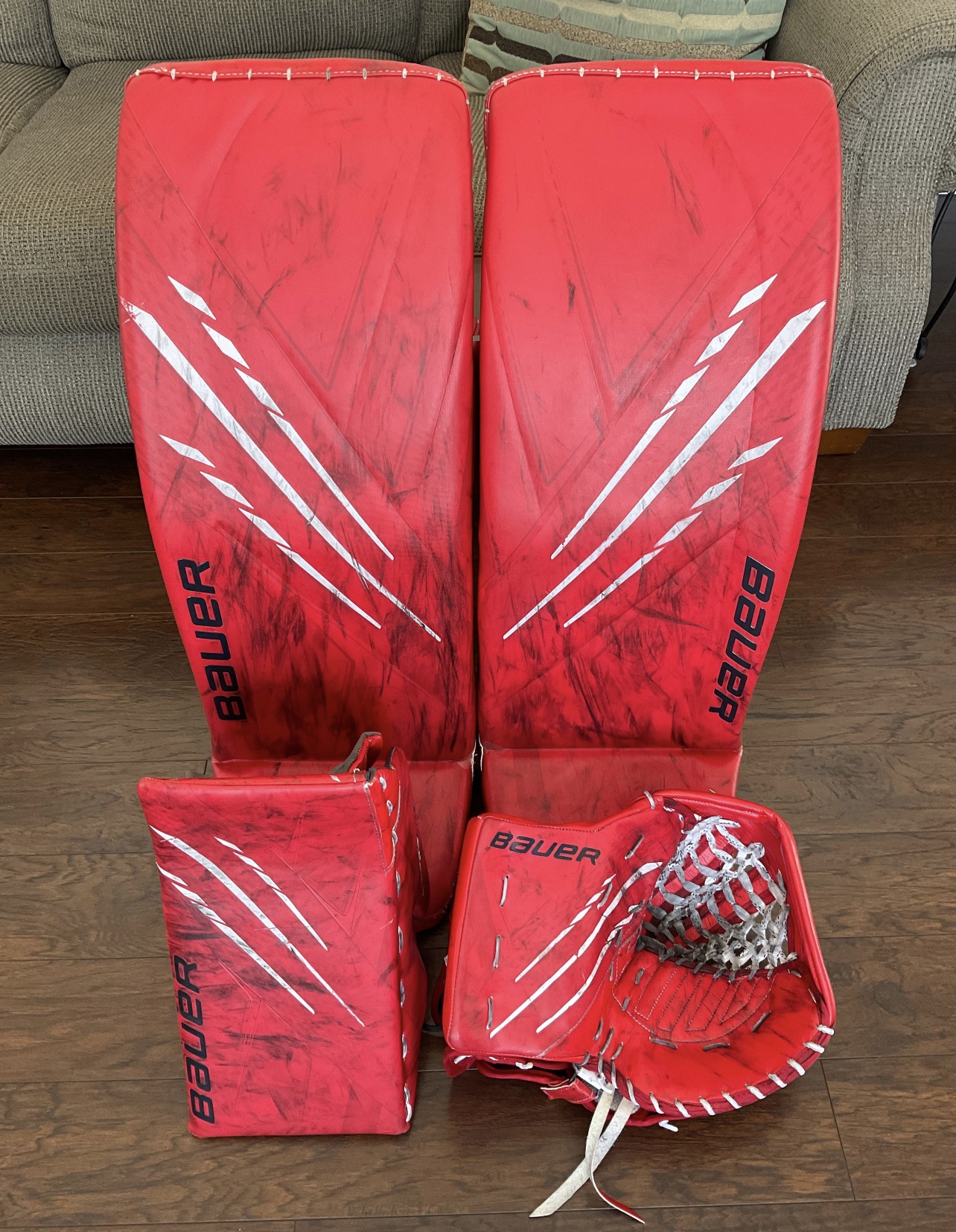 35" Bauer Hyperlite Goalie Full Set SidelineSwap