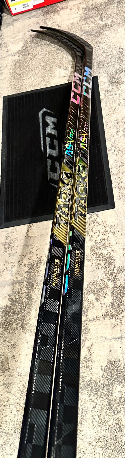 NEW! 2 Pack! 2x 70 Flex RH CCM Super Tacks ASV Pro sticks SidelineSwap