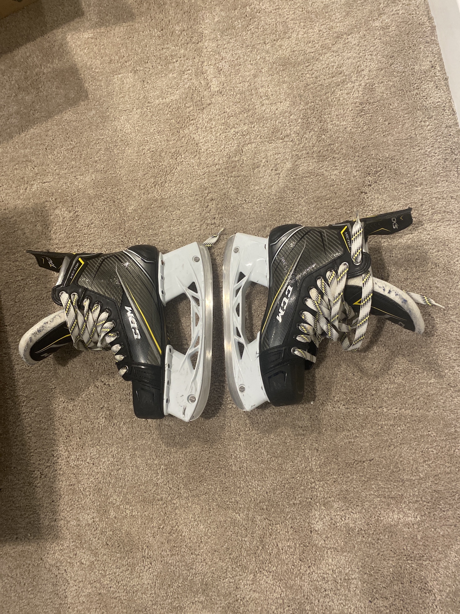 Senior CCM Size 7 Tacks vector Hockey Skates SidelineSwap
