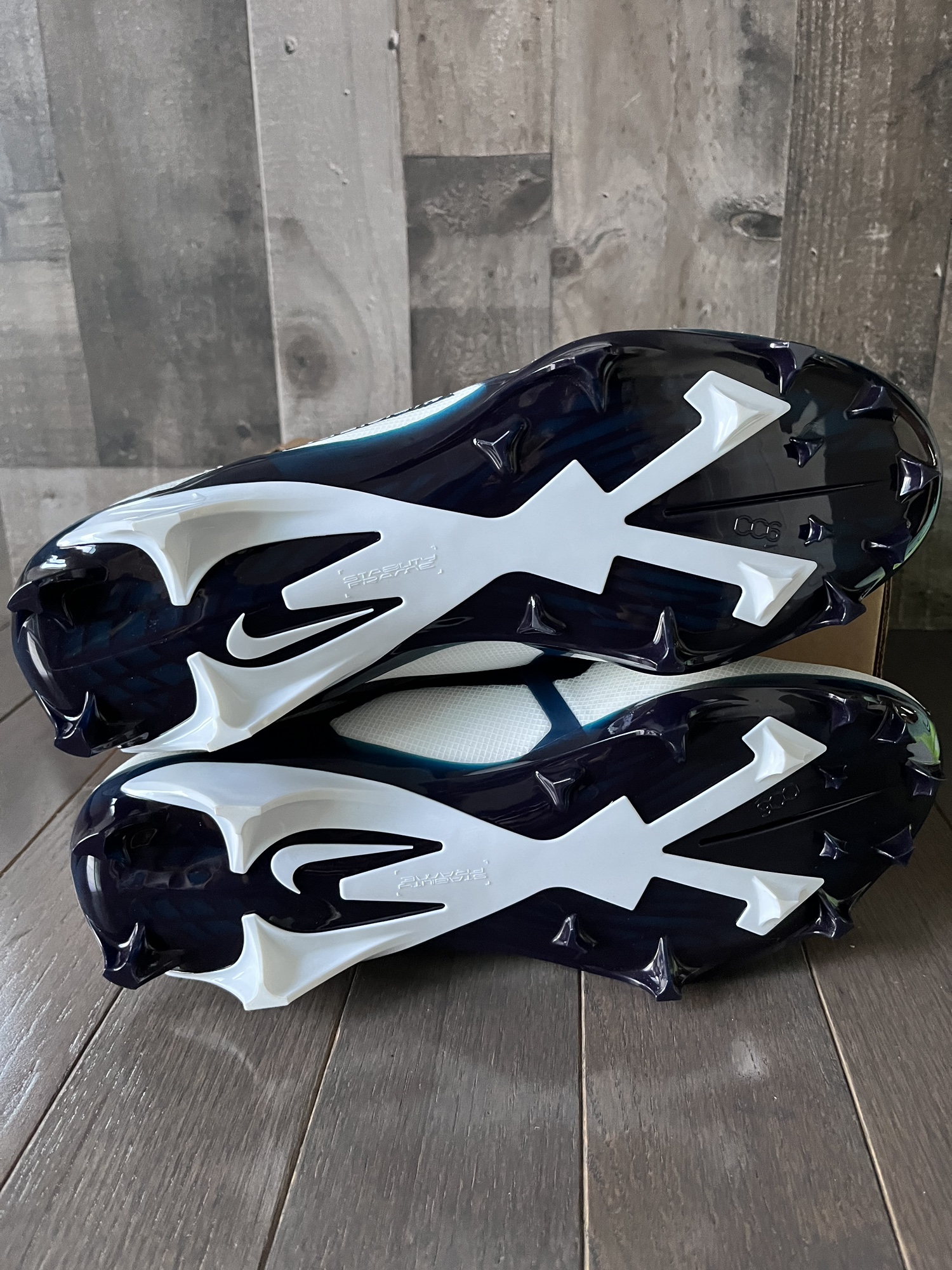 Nike Alpha Menace Elite 3 White Black College Navy Football Cleats Size