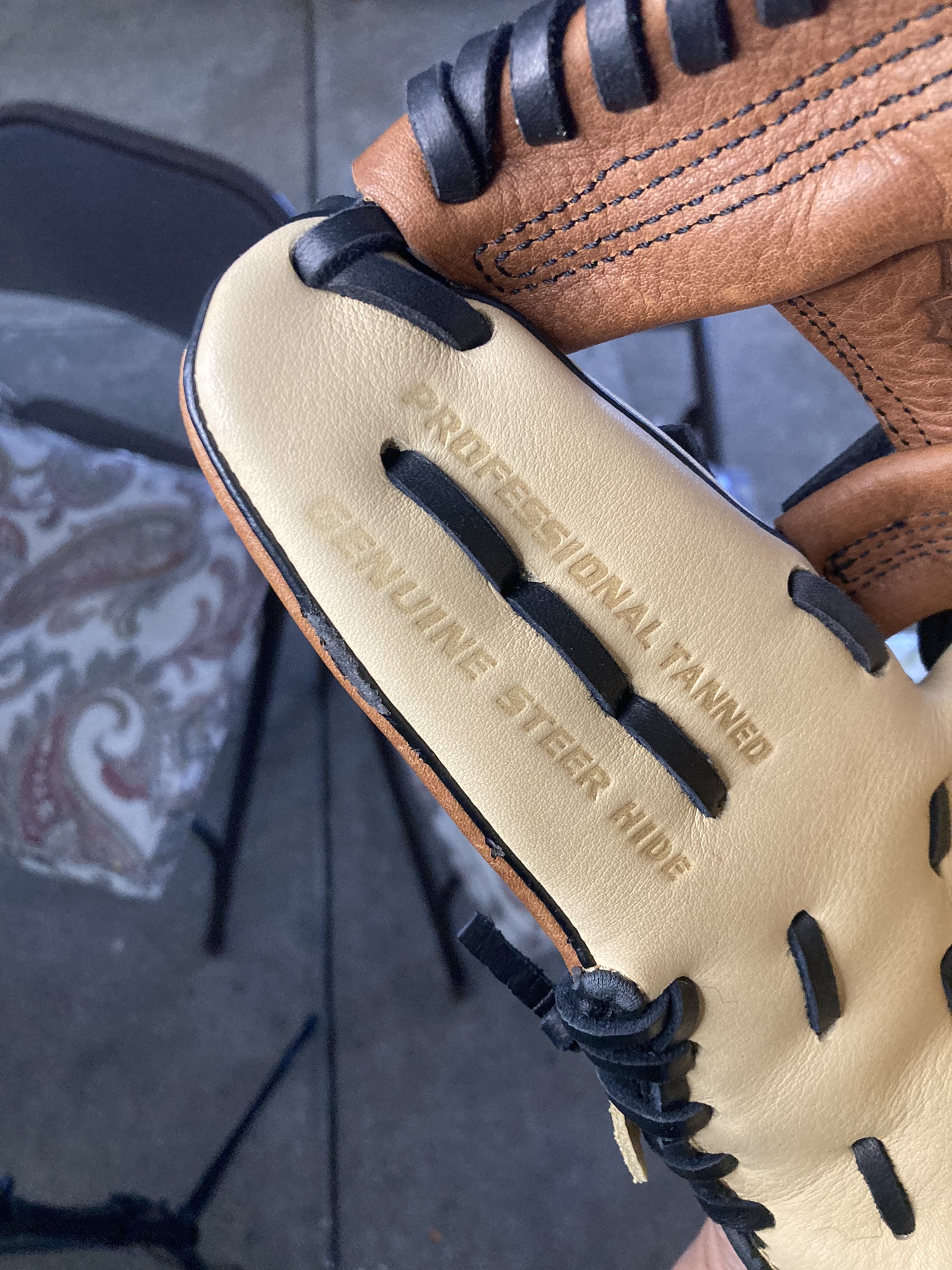 Easton rival baseball glove SidelineSwap