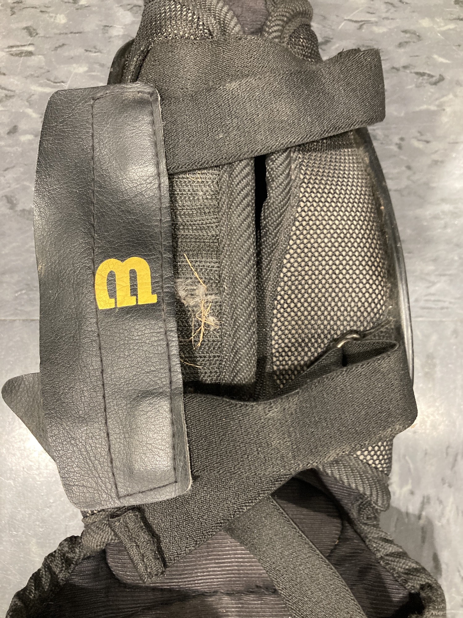 Used Wilson Catcher's Set SidelineSwap