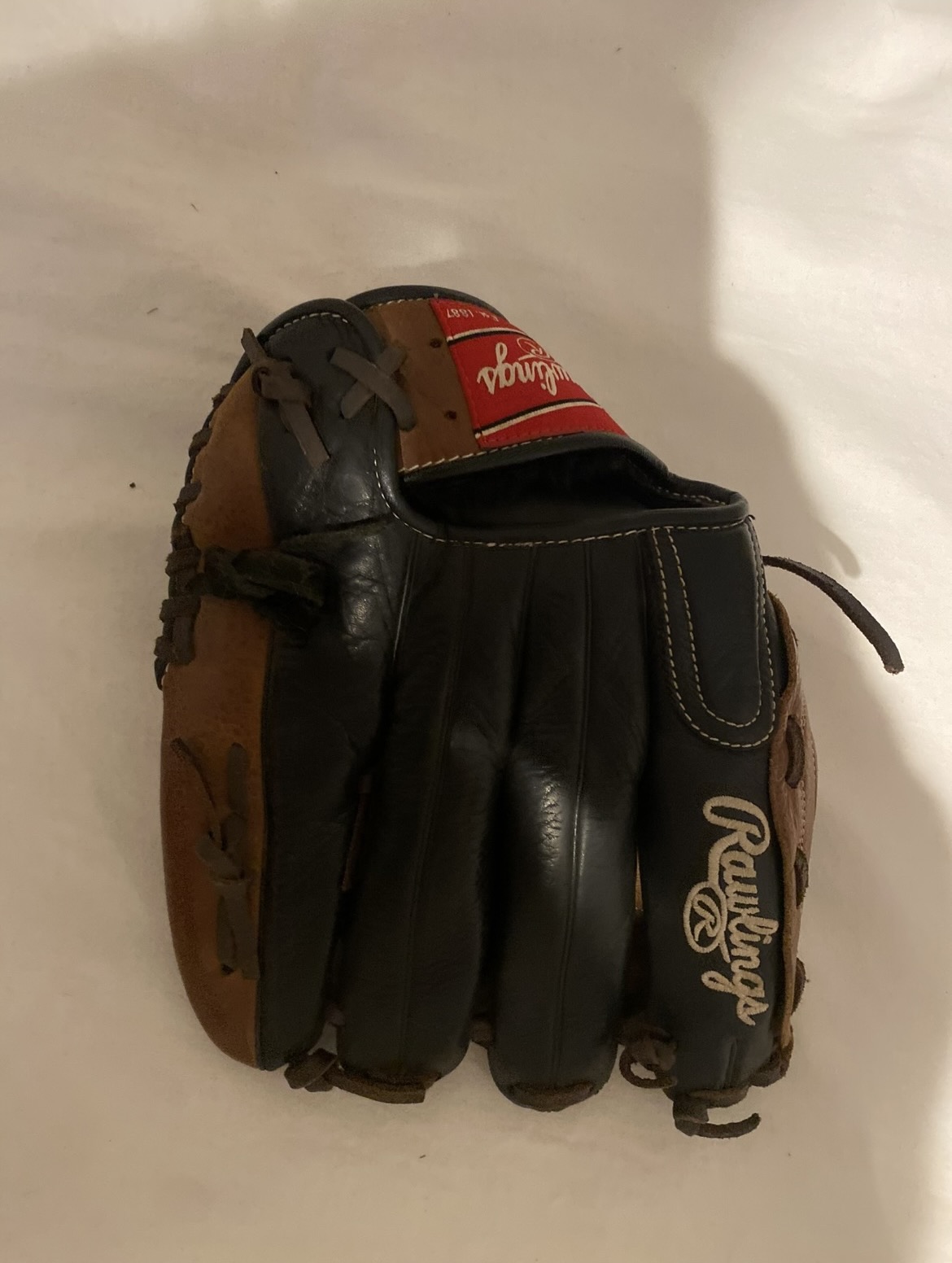 Used 2016 Rawlings Left Hand Throw Outfield Premium Series Baseball