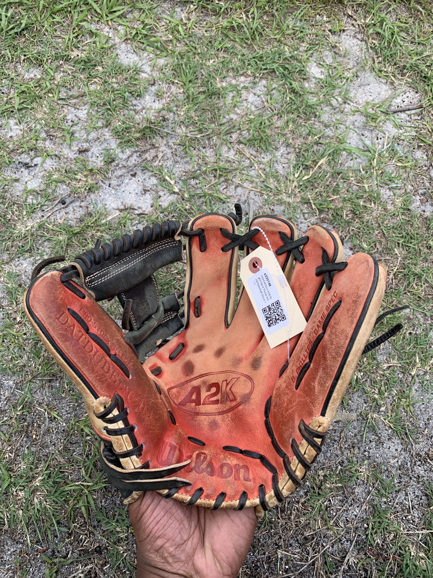 Used Wilson A2K Right Hand Throw Infield Baseball Glove 11.5