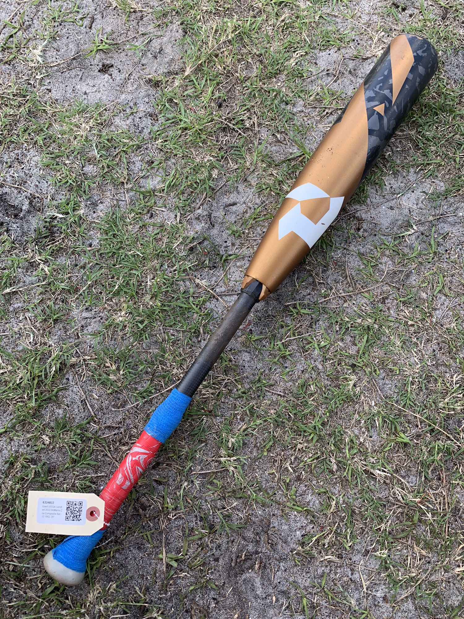 Used USSSA Certified 2022 DeMarini Zoa Composite Bat 10 19OZ 29