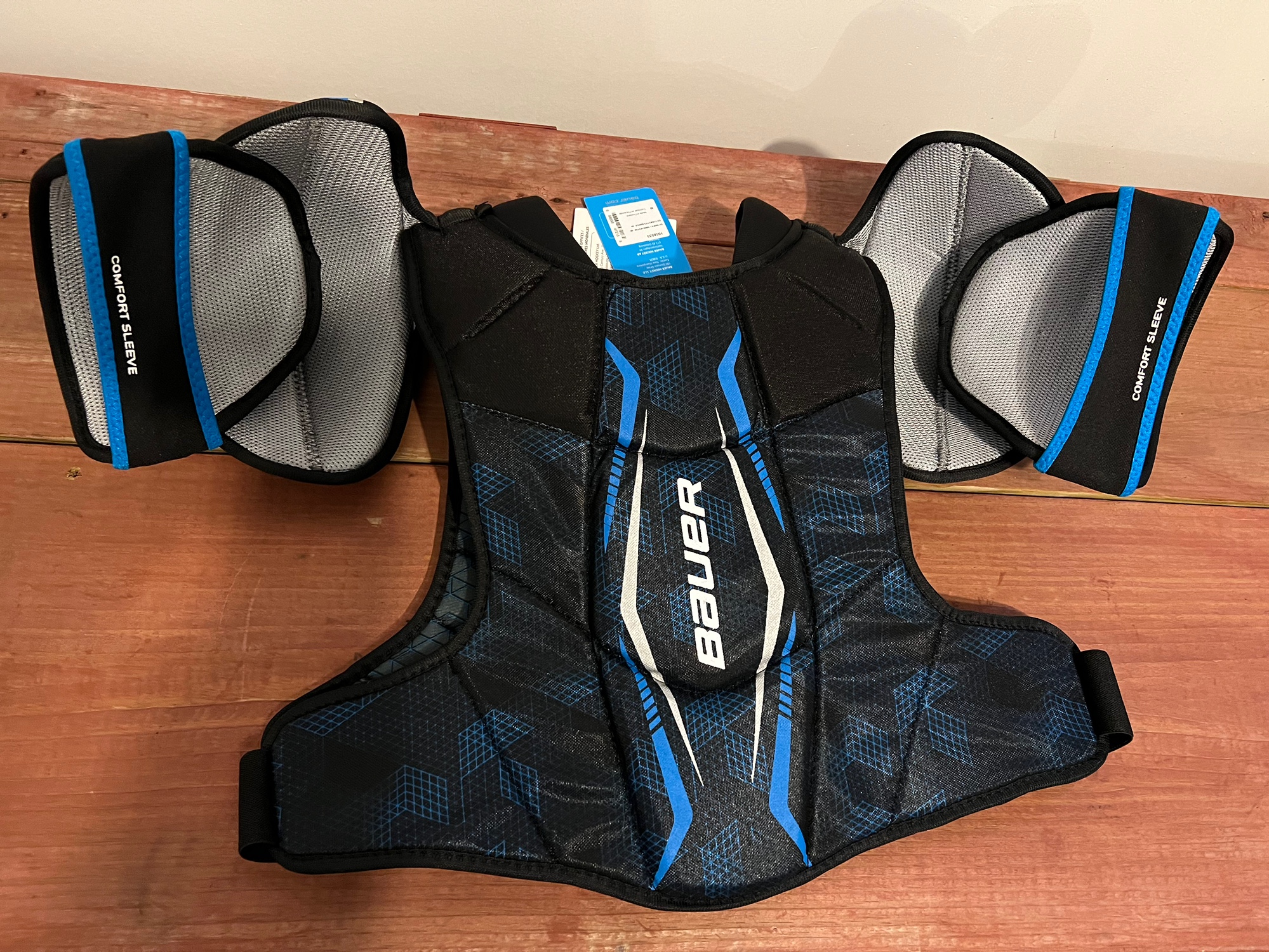 New Medium Bauer Shoulder Pads SidelineSwap