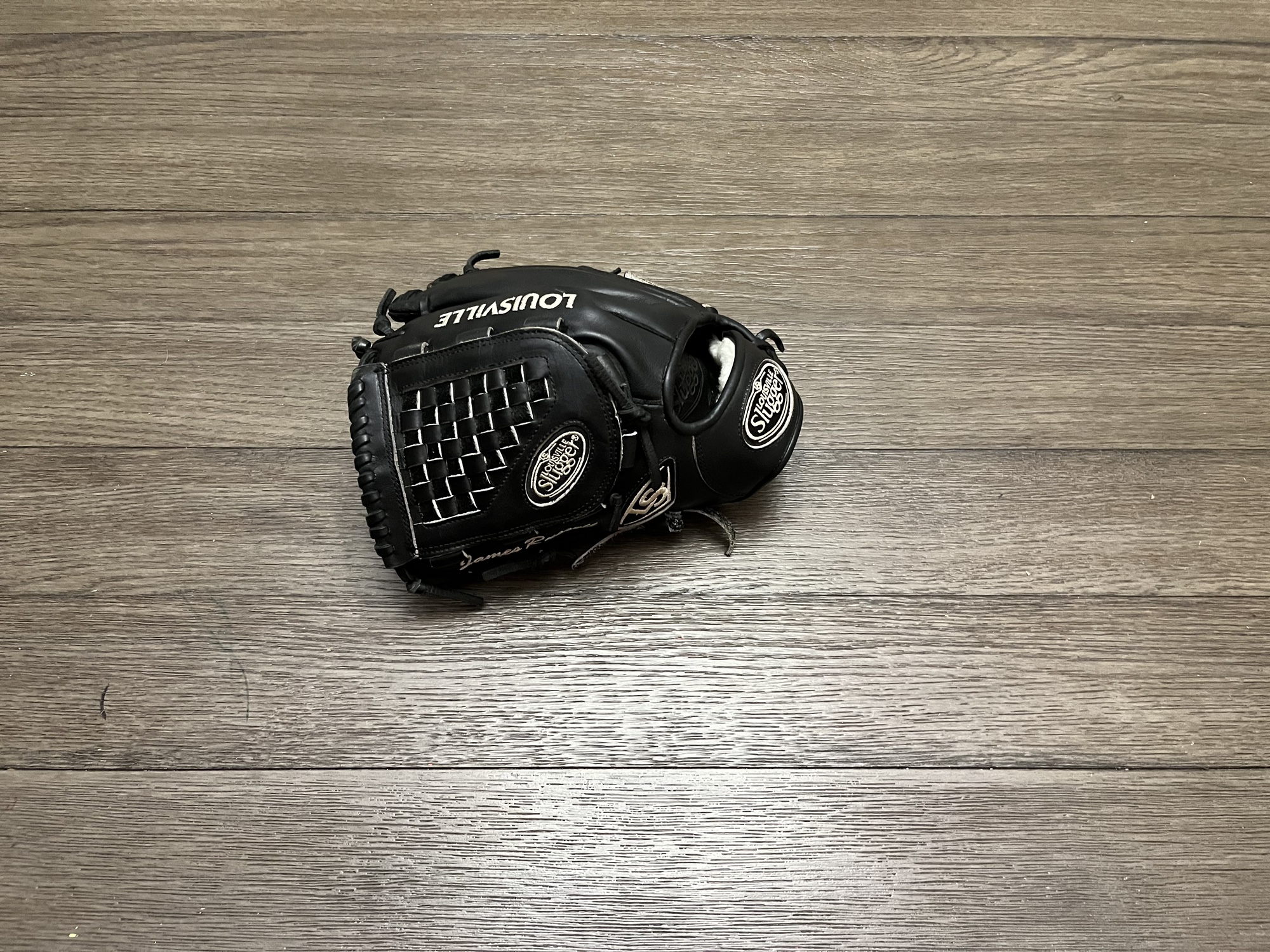 Pro Issue Louisville Slugger 12.25" Basket  SidelineSwap