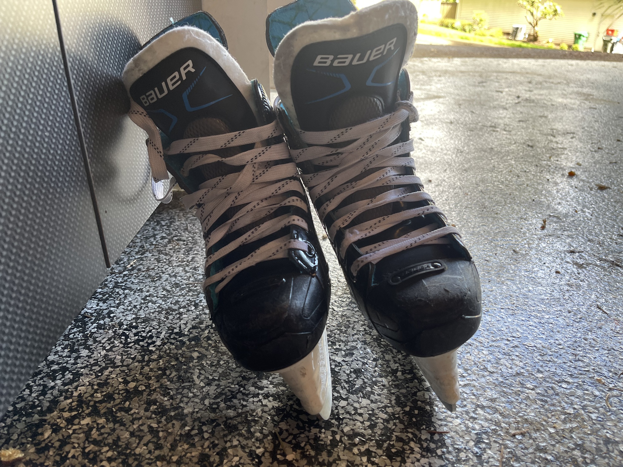 Bauer xlp junior skates size 3 SidelineSwap