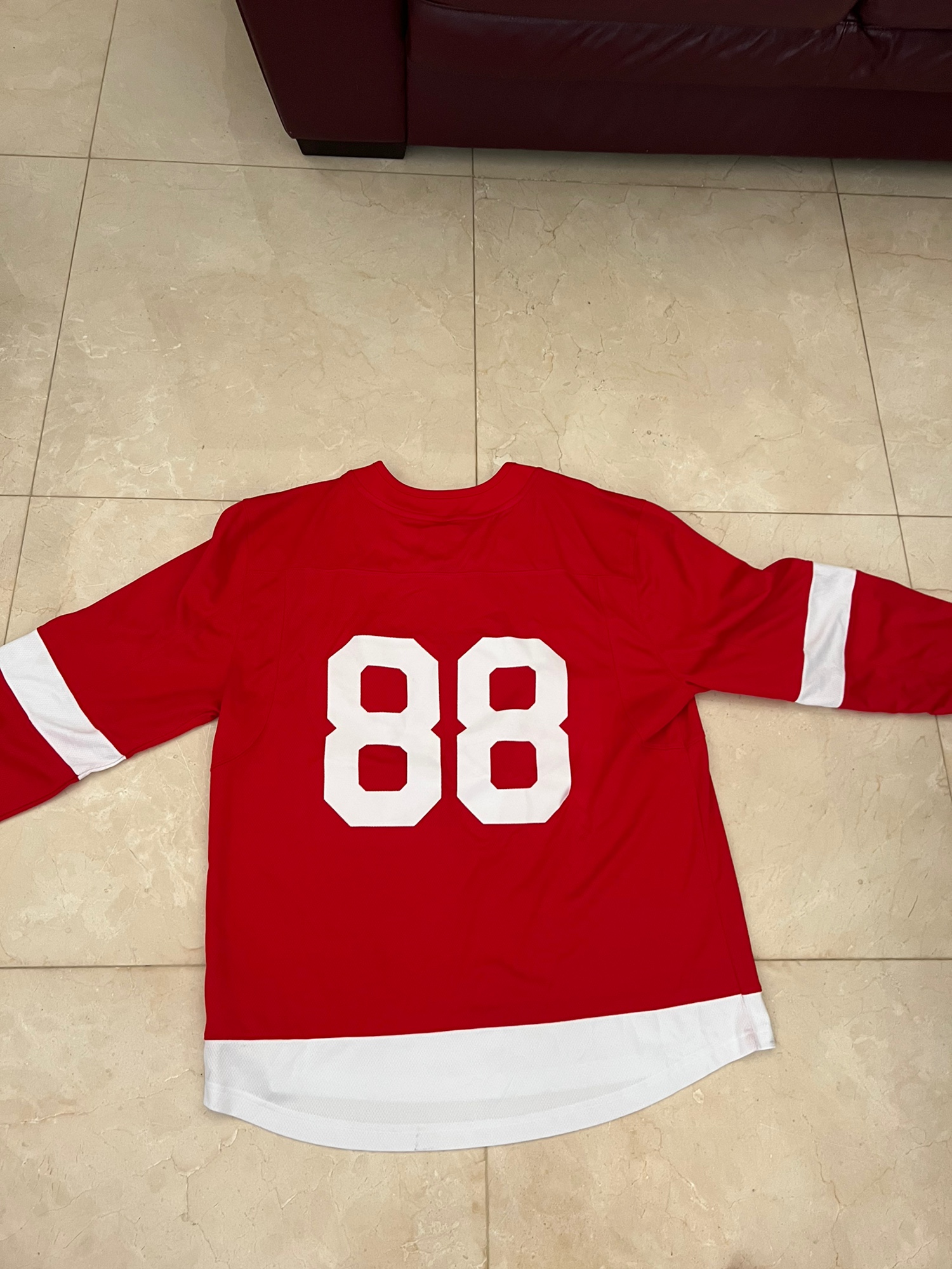 New Detroit red wings fanatics jersey size XL SidelineSwap