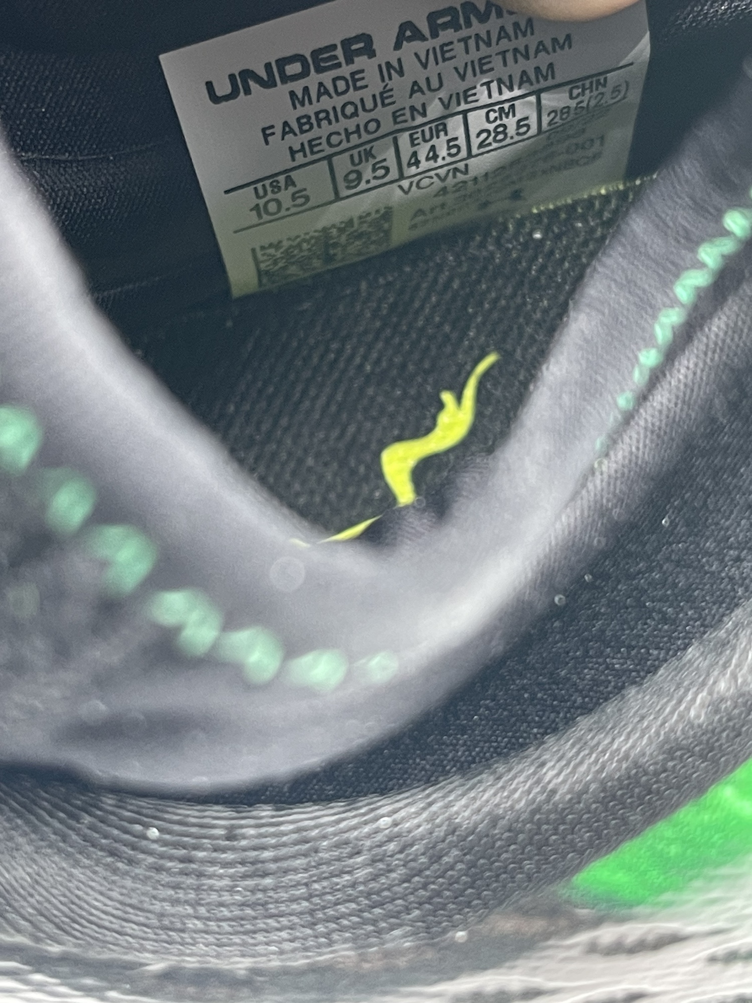 under armour spotlight cleats green