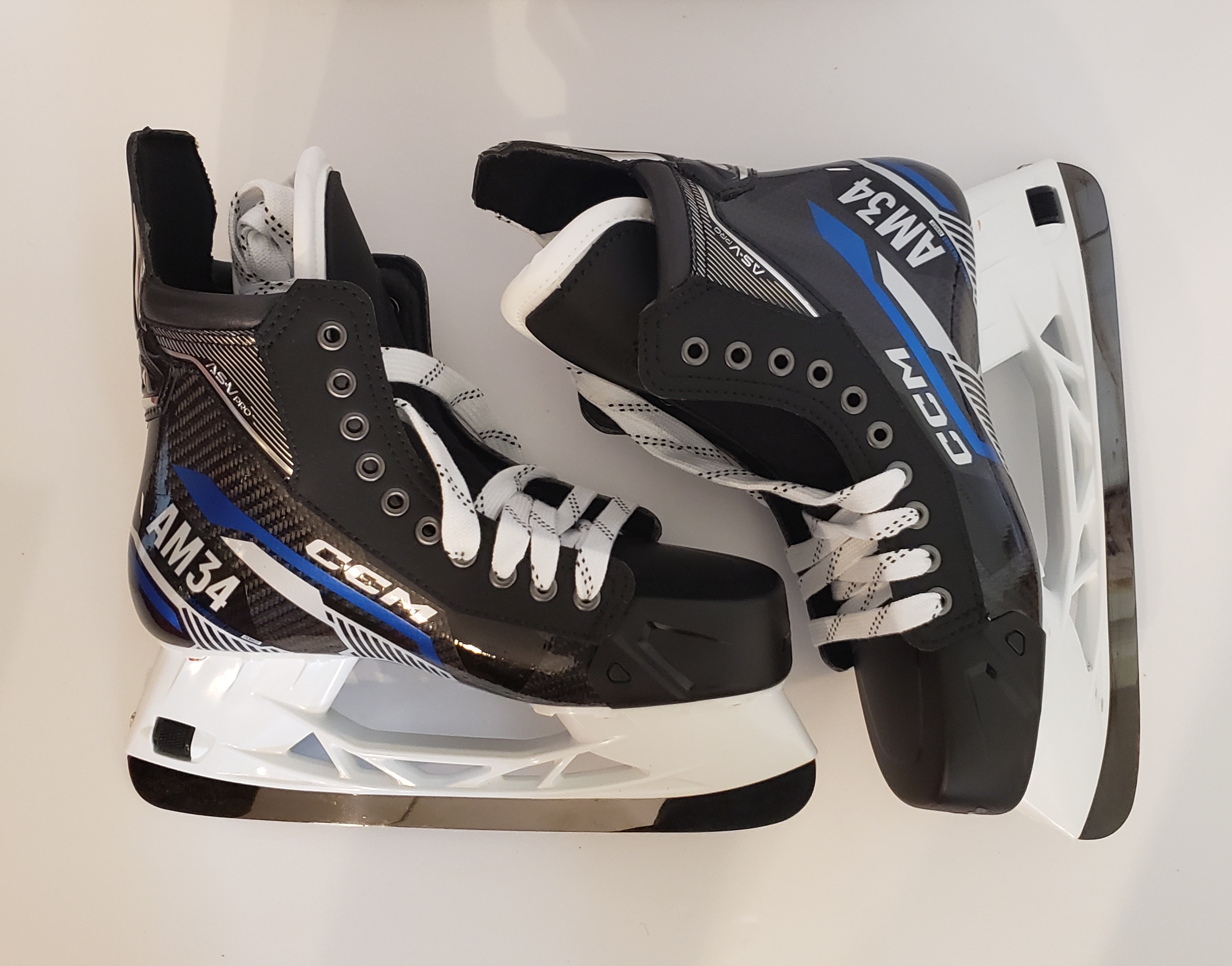 RARE!! Auston Matthews Senior New CCM Tacks ASV Hockey Skates Pro Stock