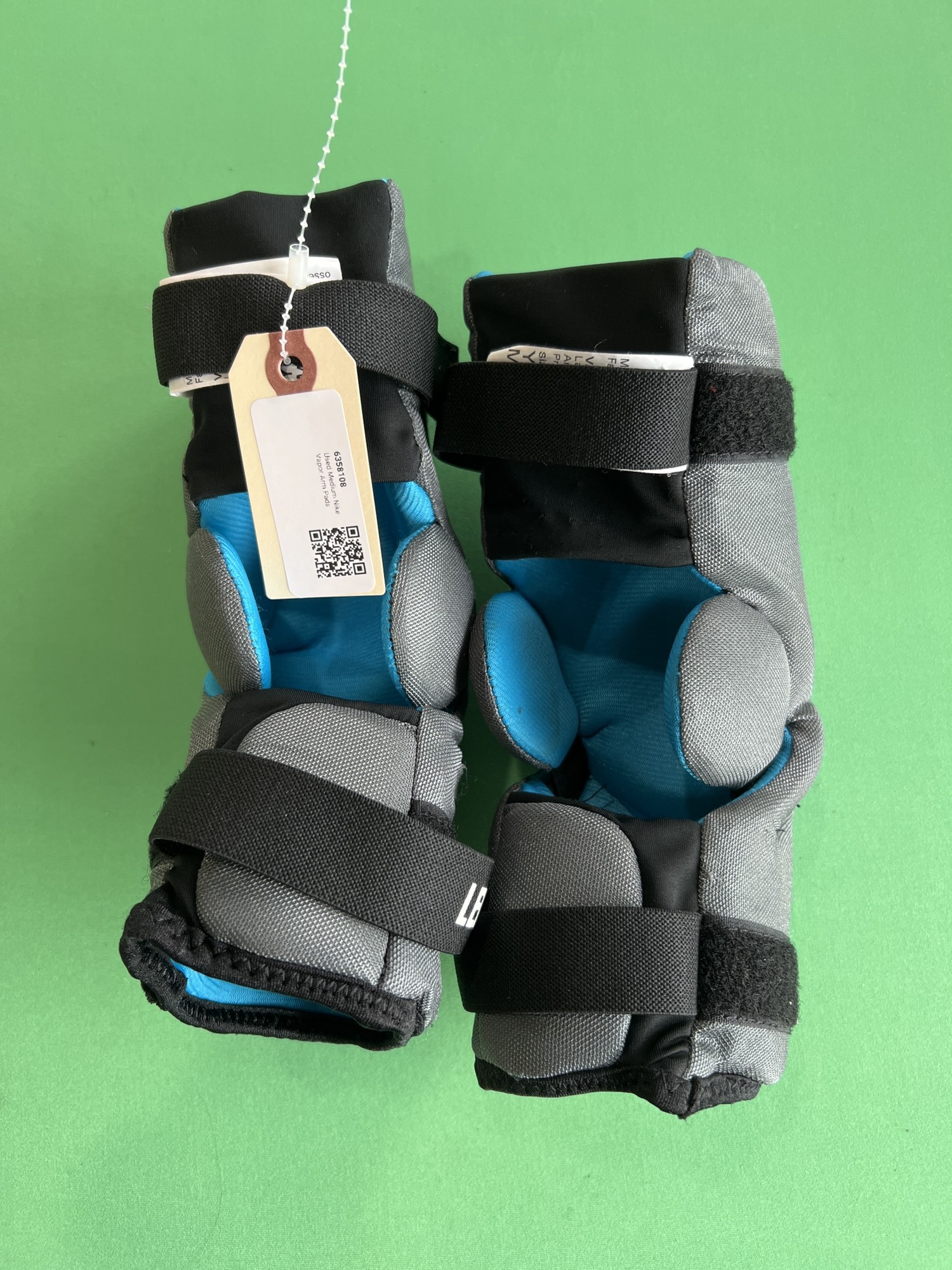 Used Medium Nike Vapor Arm Pads SidelineSwap