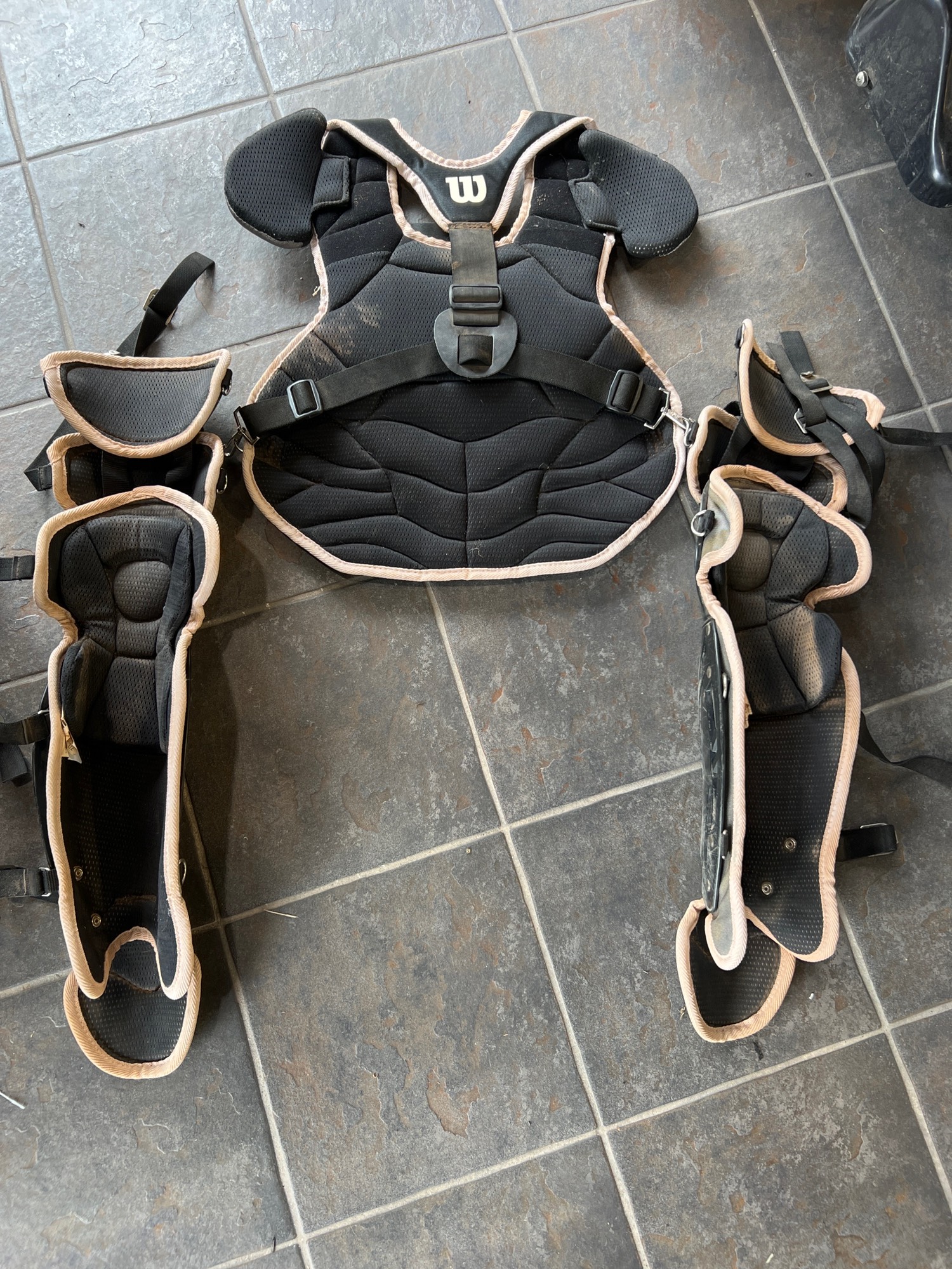 Used Wilson Catcher's Set SidelineSwap