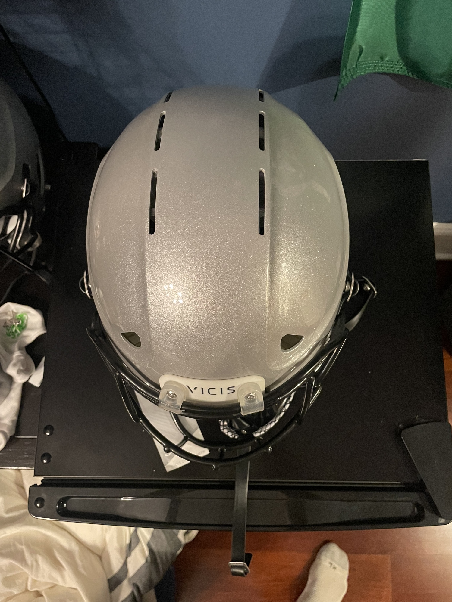 New Large Vicis Zero1 Youth Helmet With Internal Replacement Pads