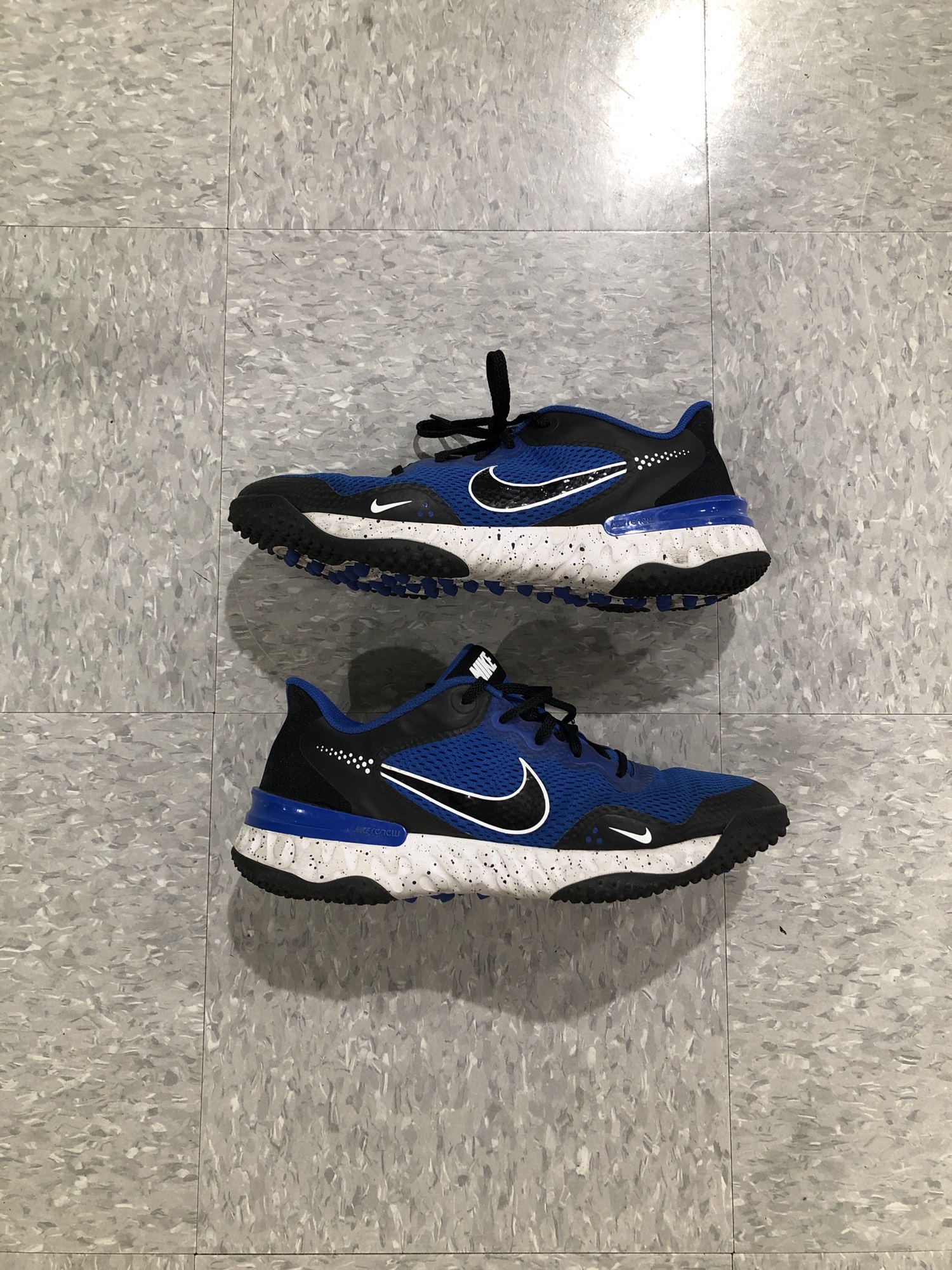 nike alpha turf shoes