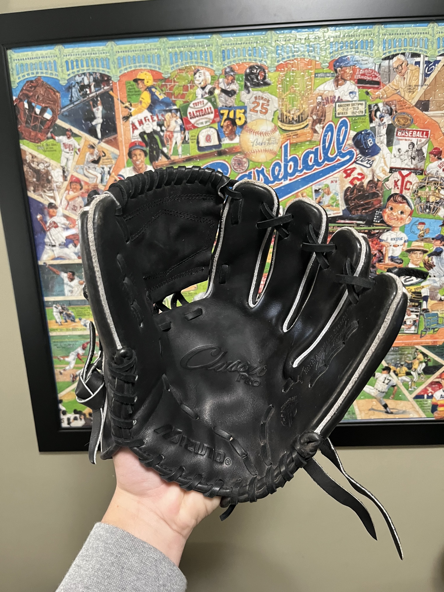 Infield 11" Classic Pro Baseball Glove SidelineSwap