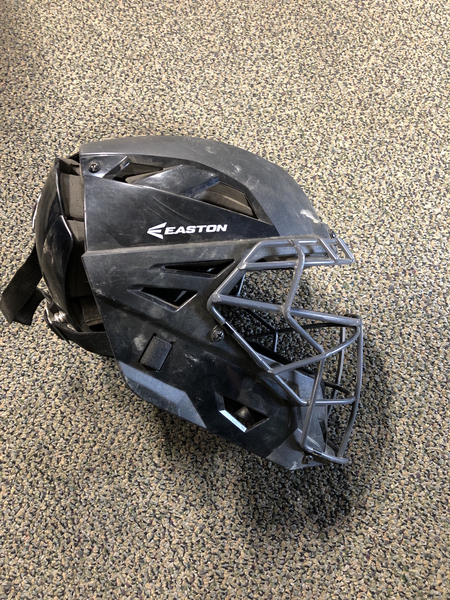 Used Easton Catcher's Mask SidelineSwap