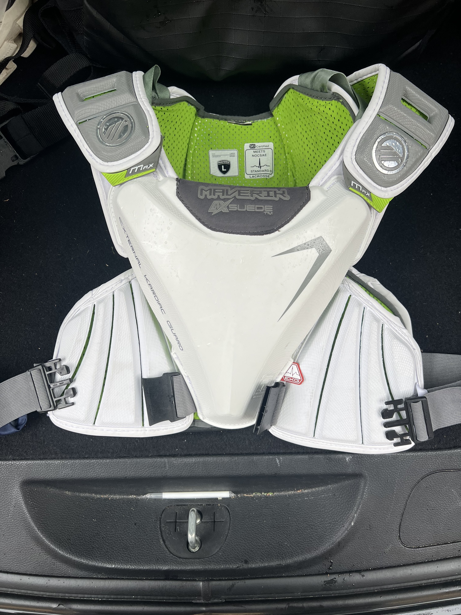 NEW Adult Large Maverik MAX EKG Shoulder Pads SidelineSwap