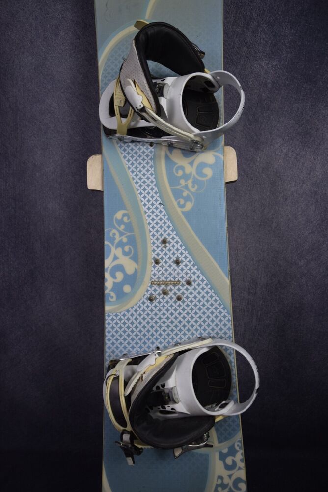K2 LUNA SNOWBOARD SIZE 151 CM WITH RIDE LARGE BINDINGS SidelineSwap