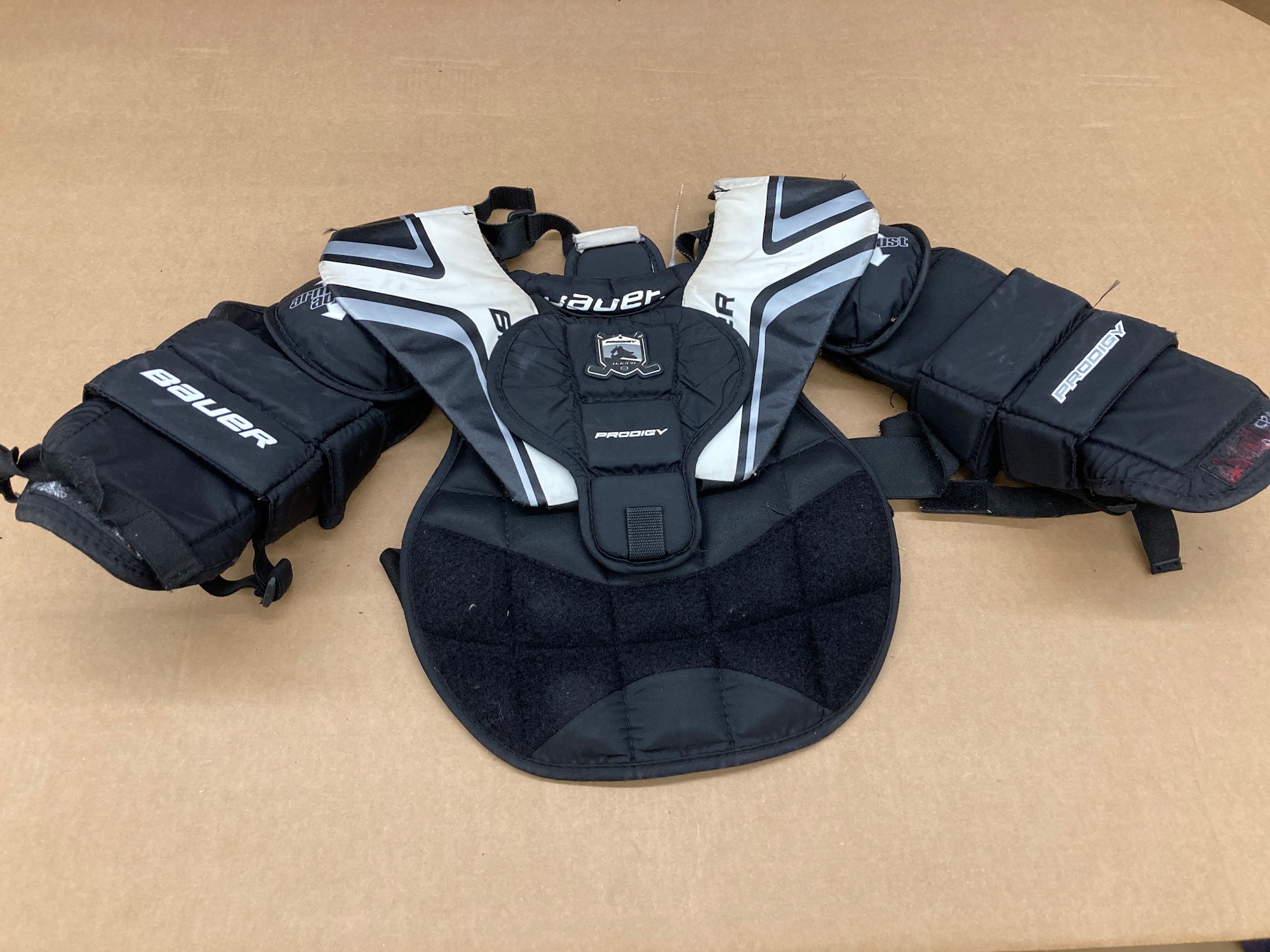 Youth Used XL Bauer Prodigy 2.0 Goalie Chest Protector SidelineSwap