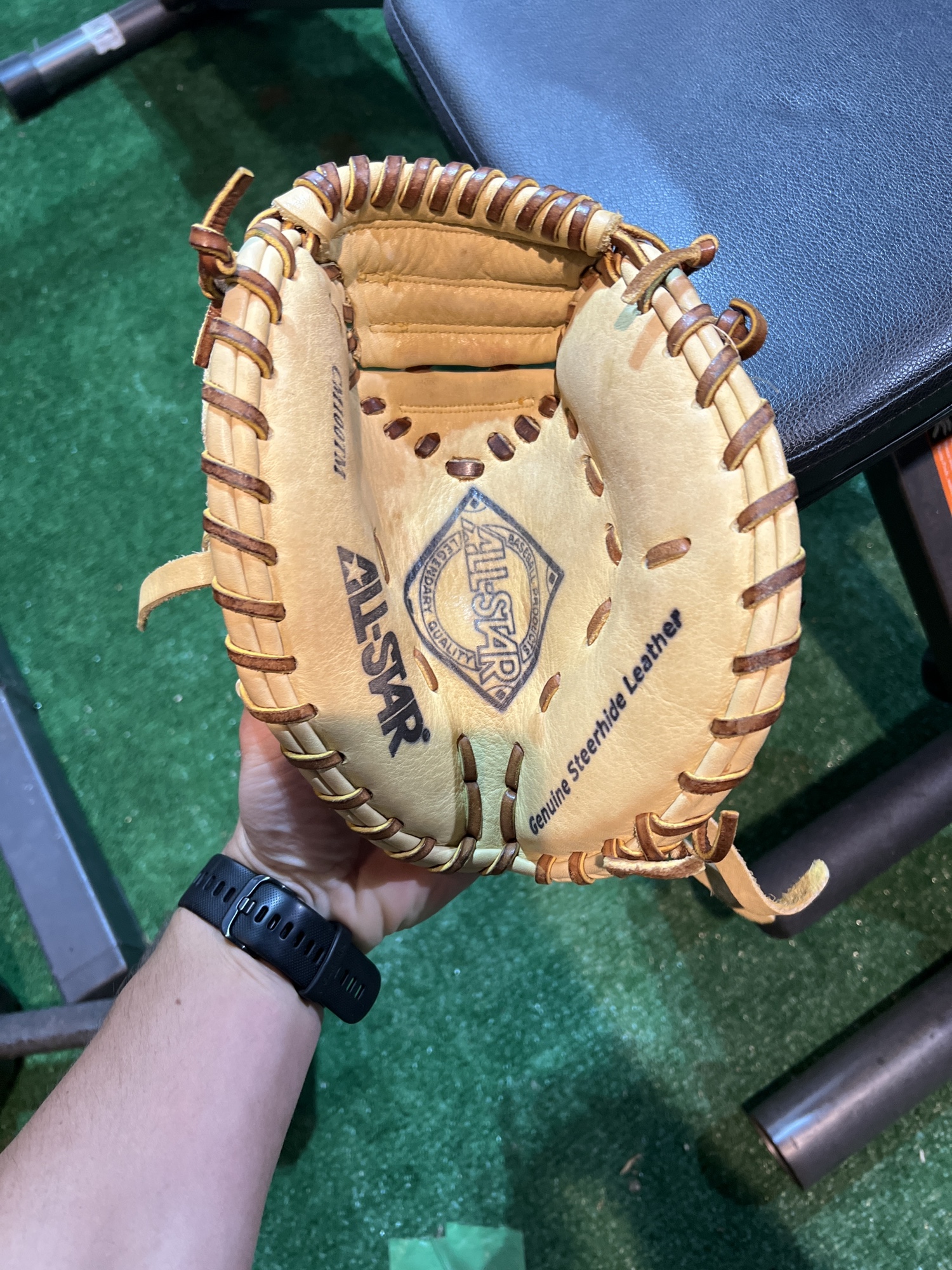 Catchers trainer glove SidelineSwap
