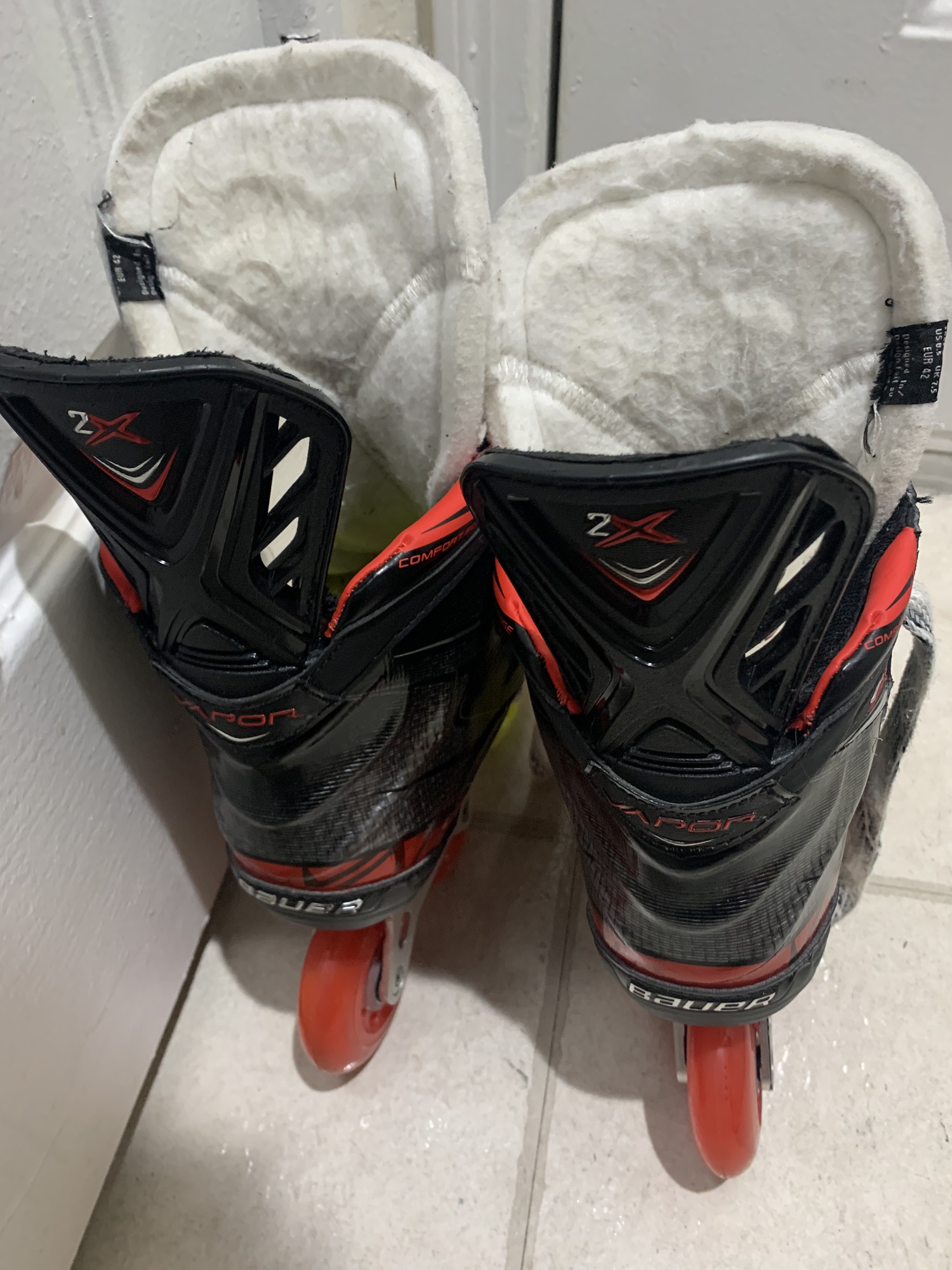 Used Bauer Regular Width Size 7 Vapor 2XR Inline Skates SidelineSwap
