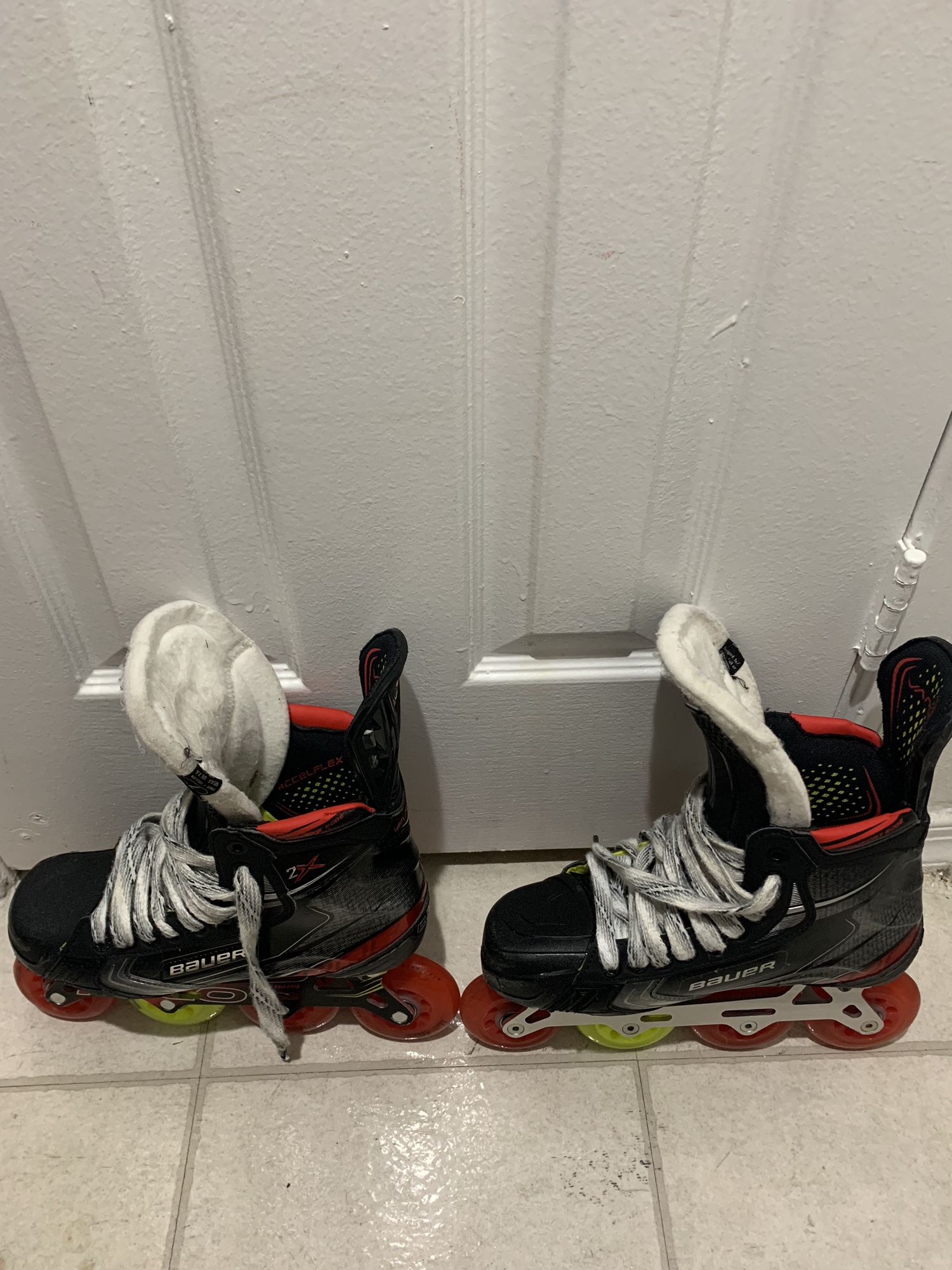 Used Bauer Regular Width Size 7 Vapor 2XR Inline Skates SidelineSwap