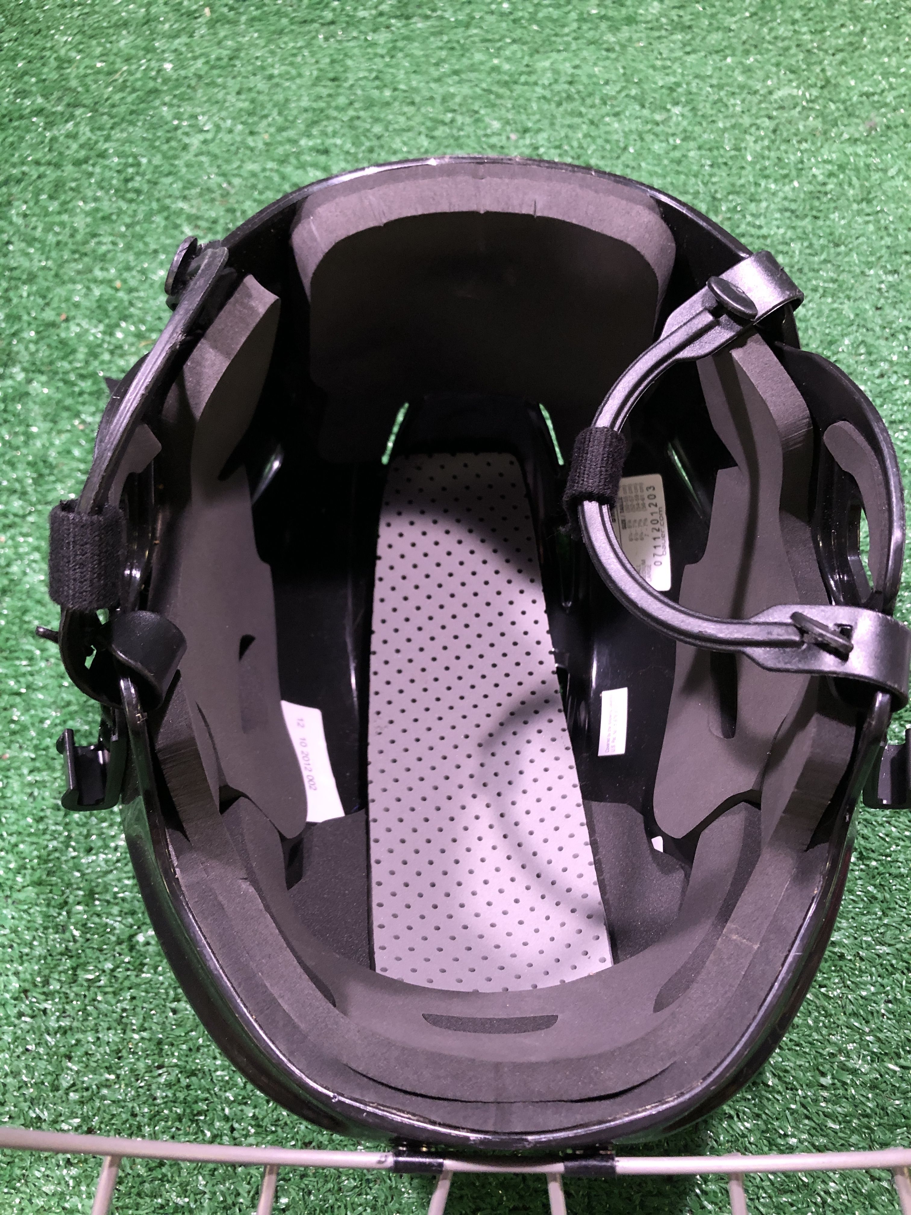 Bauer BHH2100 Hockey Helmet Large SidelineSwap